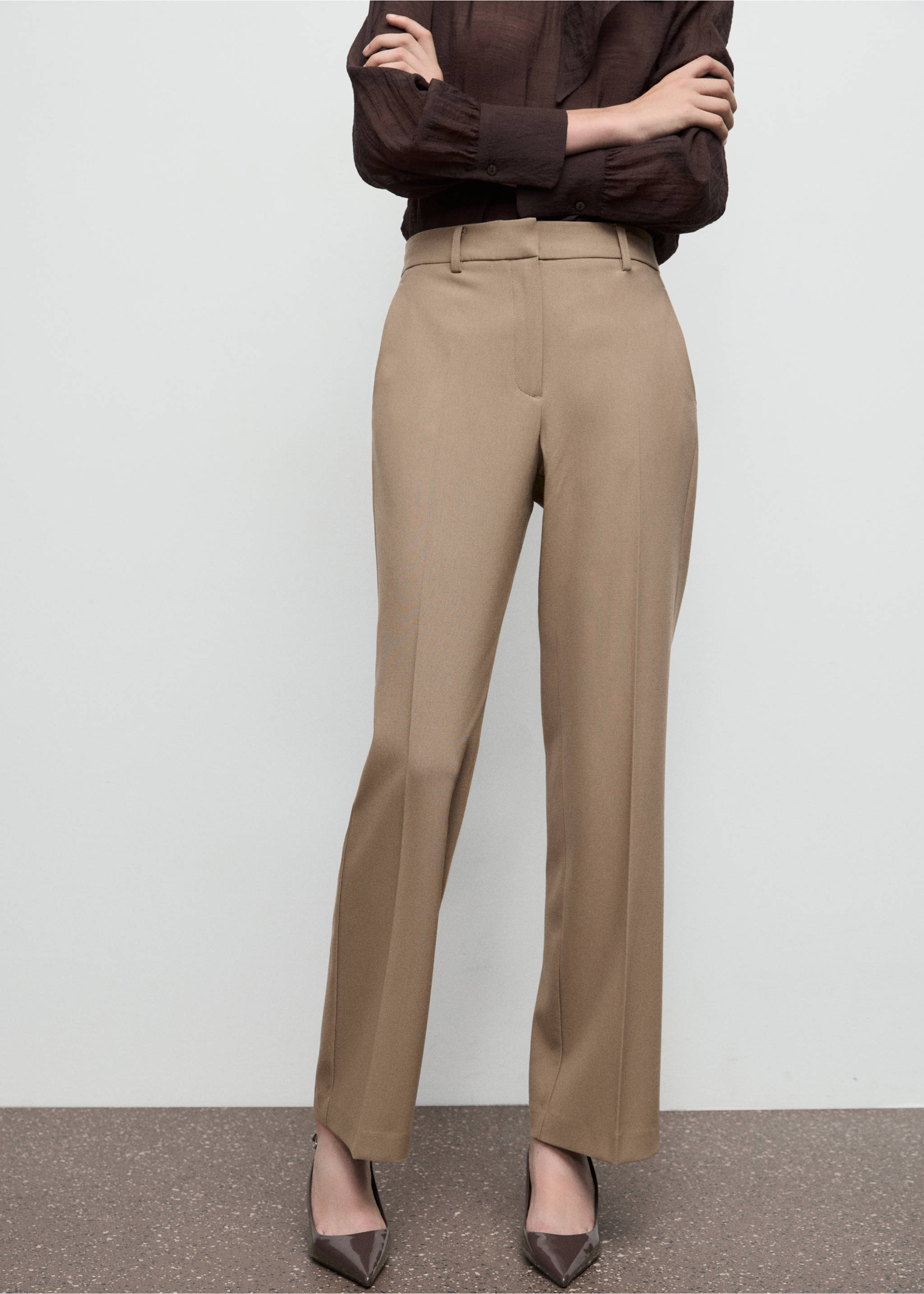 Straight mid-rise trousers - Medium plane, Medium Brown. Ref: 87081511-00.