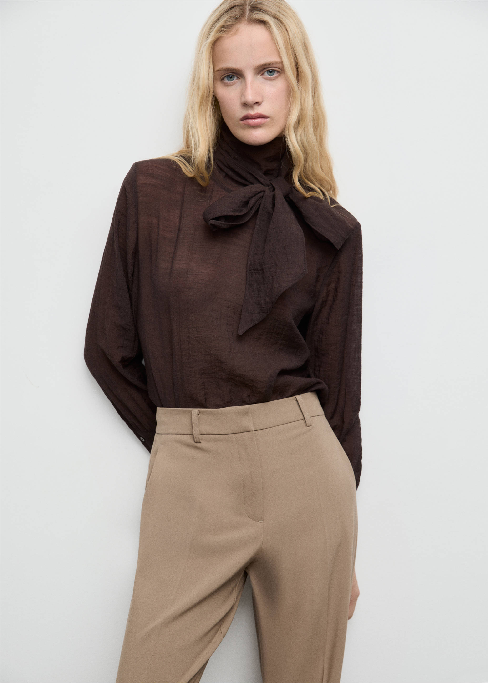 Straight mid-rise trousers - Details of the article 1, Medium Brown. Ref: 87081511-00.
