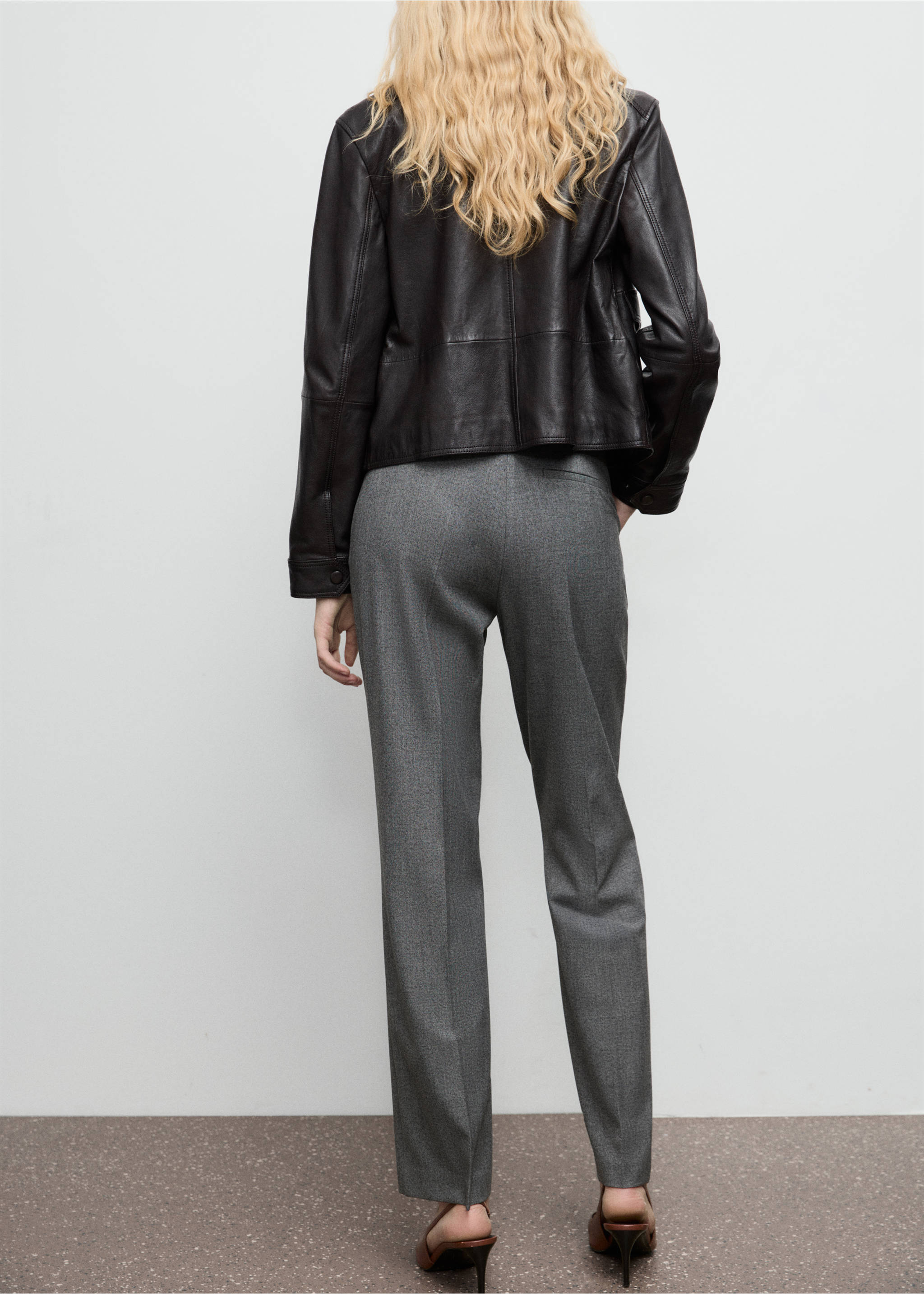 Straight mid-rise pants - Reverse of the article, Grey. Ref: 87081511-00.
