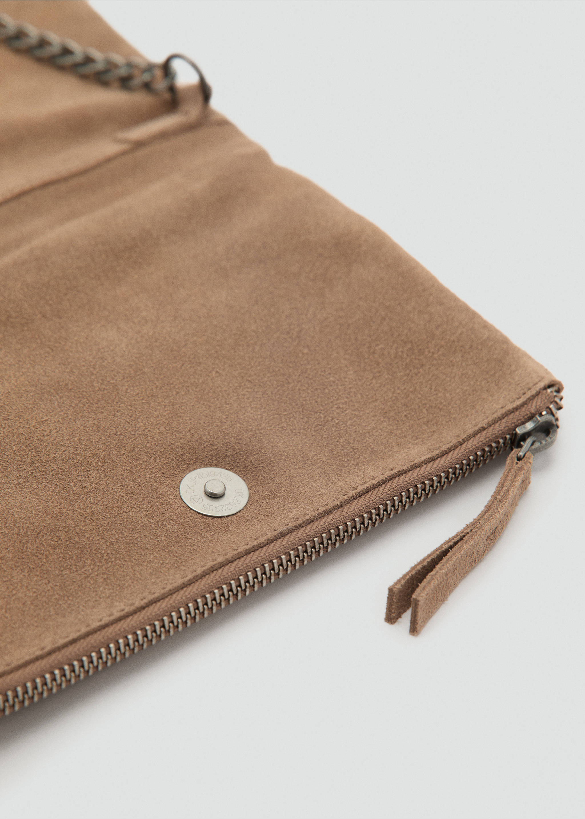 Leather envelope bag - Details of the article 1, Light/Pastel Brown. Ref: 87081517-00.