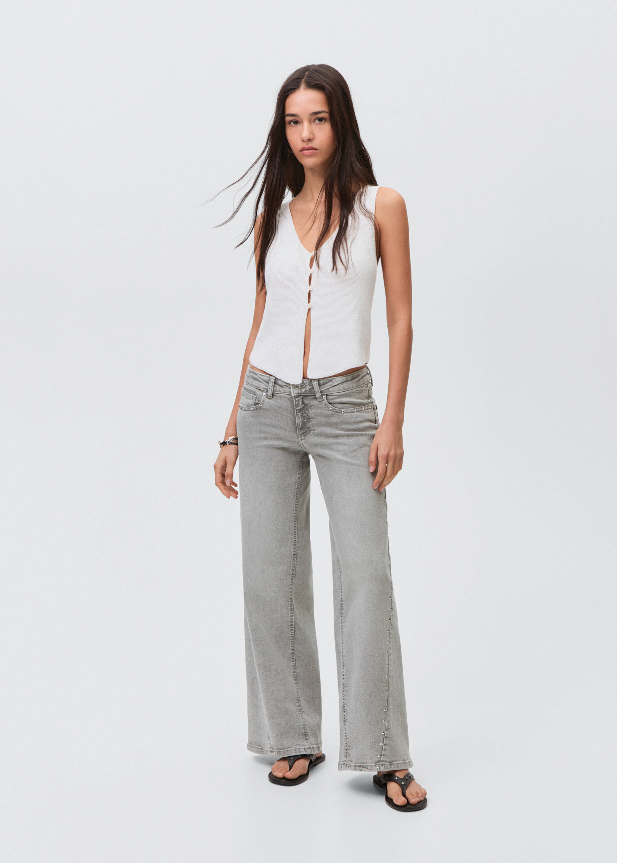Jeans low waist tachuelas - Plano general