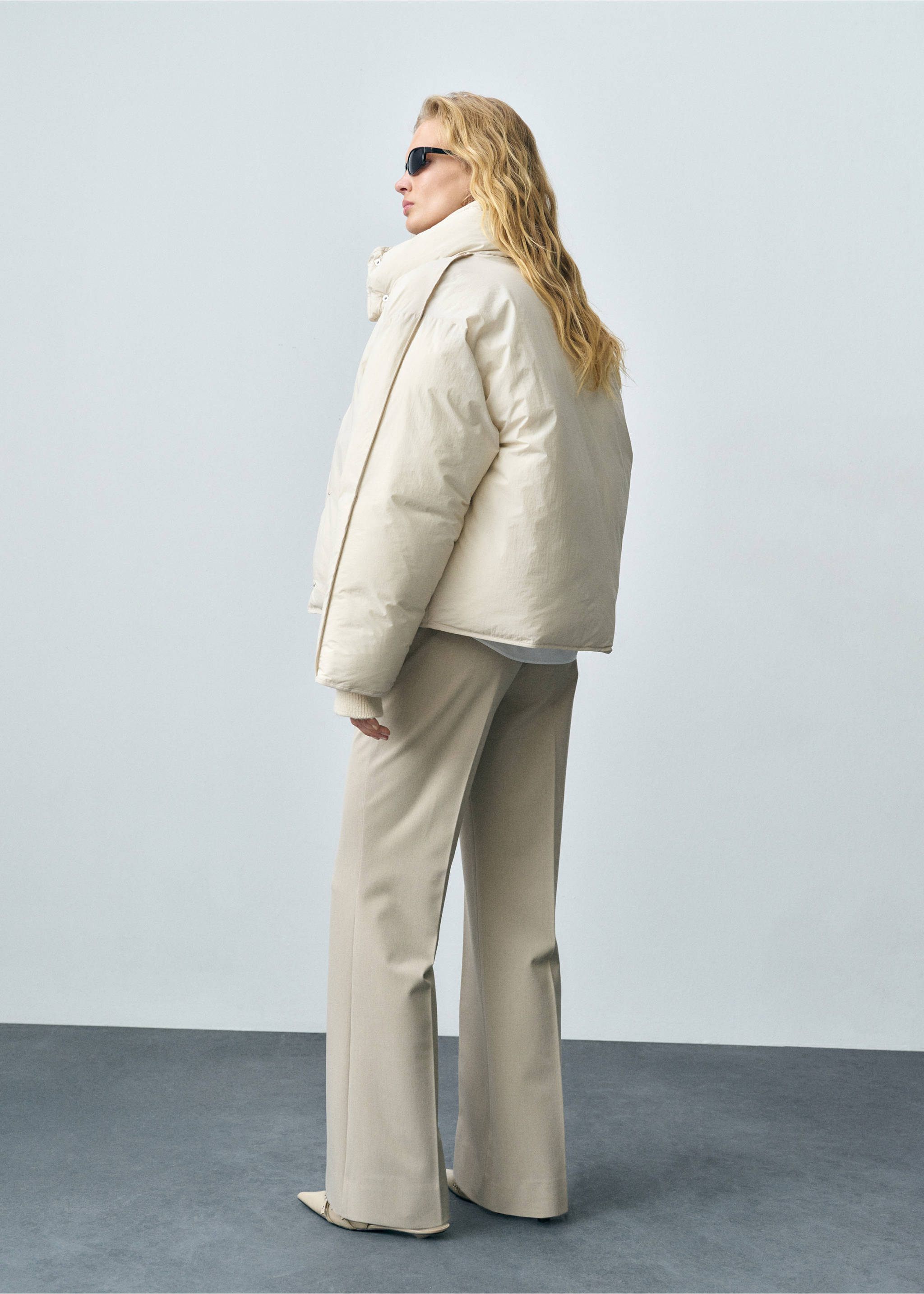 Anorak crop acolchado - Reverso del artículo, Crudo. Ref: 87082540-00.