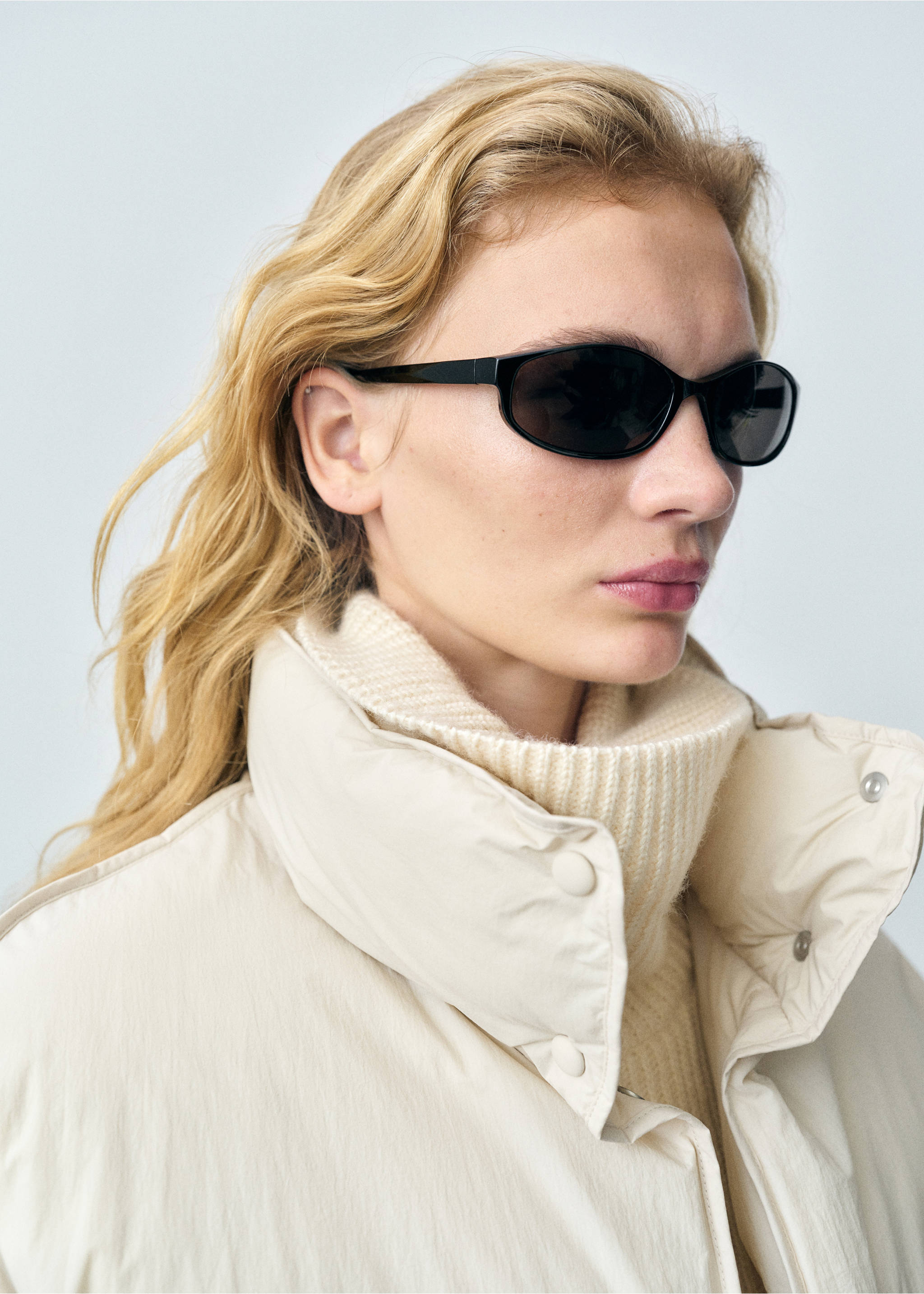 Anorak crop acolchado - Detalle del artículo 1, Crudo. Ref: 87082540-00.