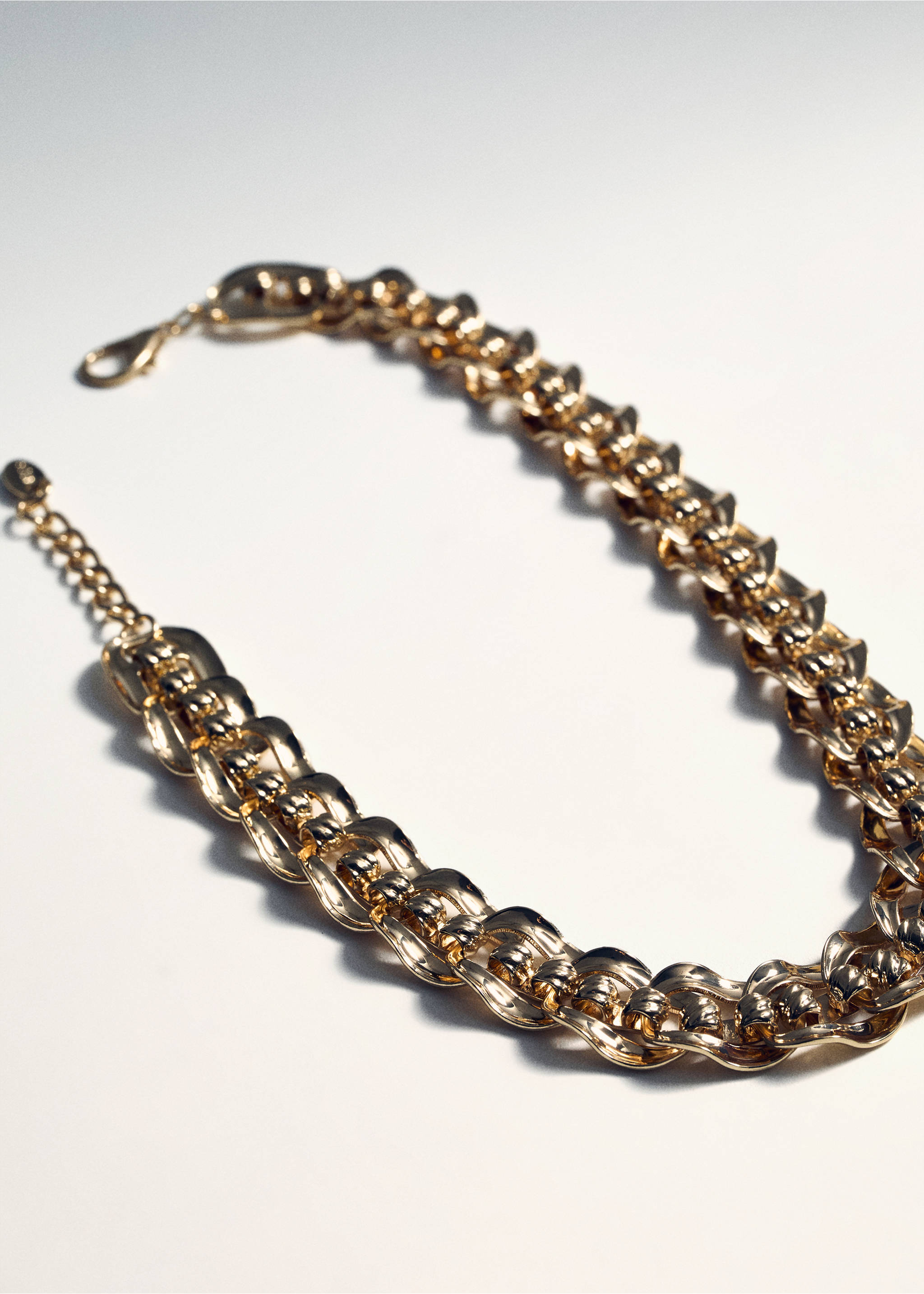 Link chain necklace - Details of the article 5, Gold. Ref: 87082542-00.