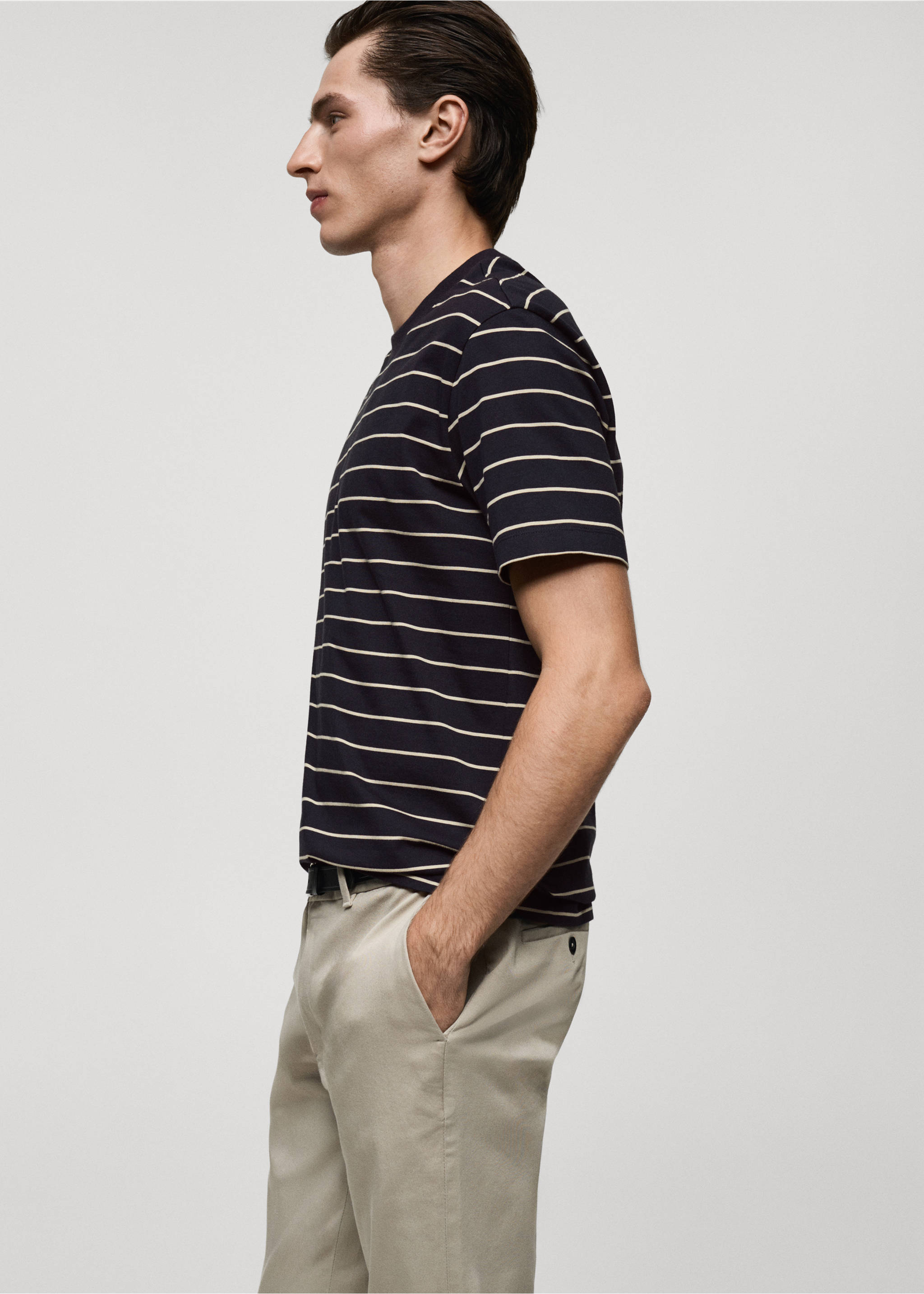 100% cotton striped t-shirt - Details of the article 2, Dark Navy. Ref: 87082890-00.