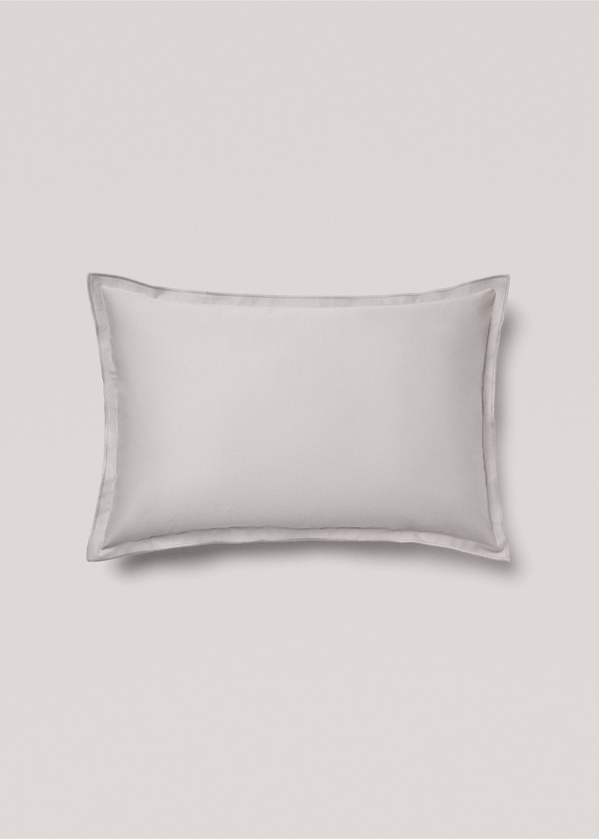 Satin cushion cover 40x60 cm - Article without model, Light/Pastel Grey. Ref: 87082892-00.