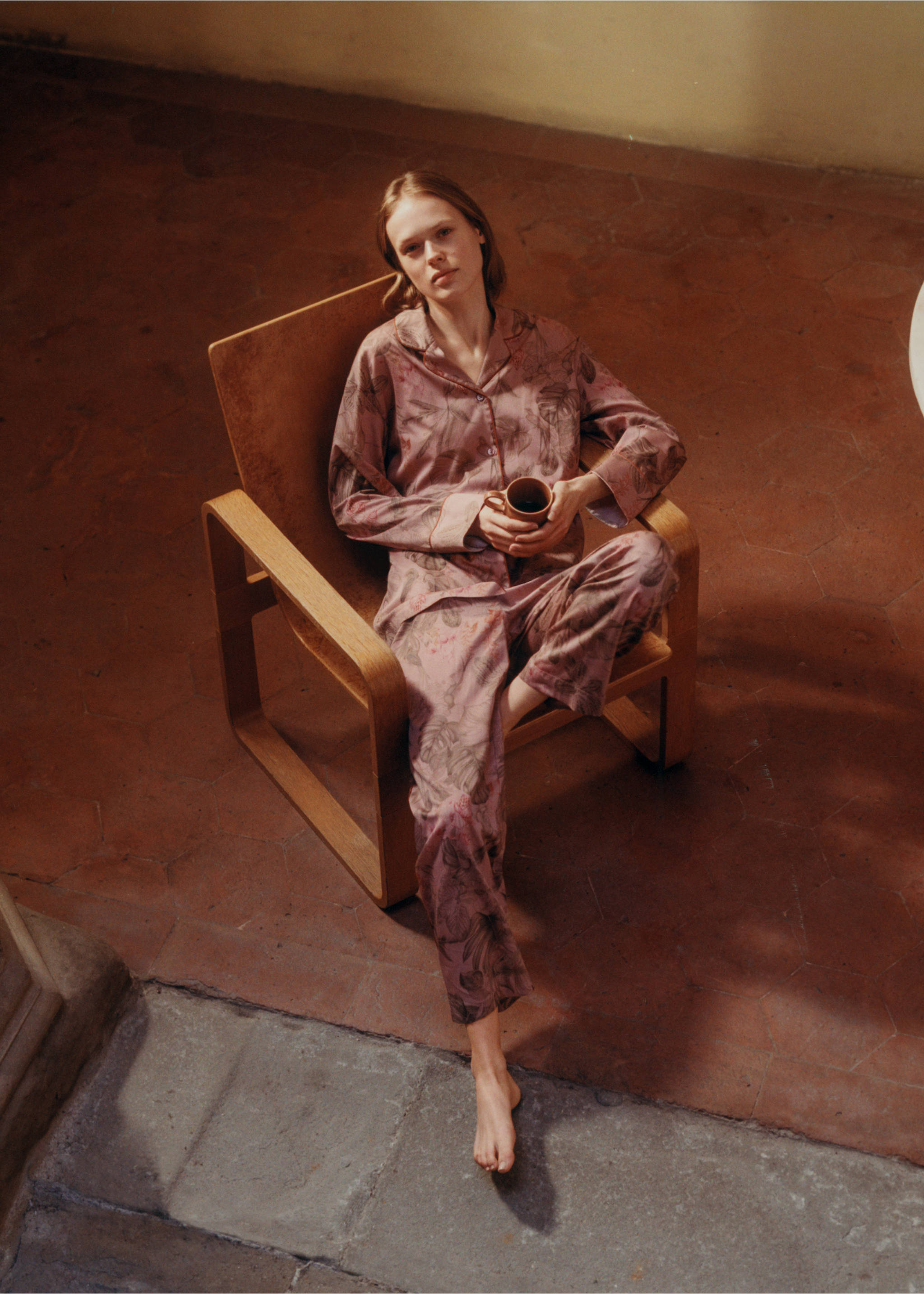 Tropical-print pyjama shirt - Details of the article 7, Medium Pink. Ref: 87082917-00.