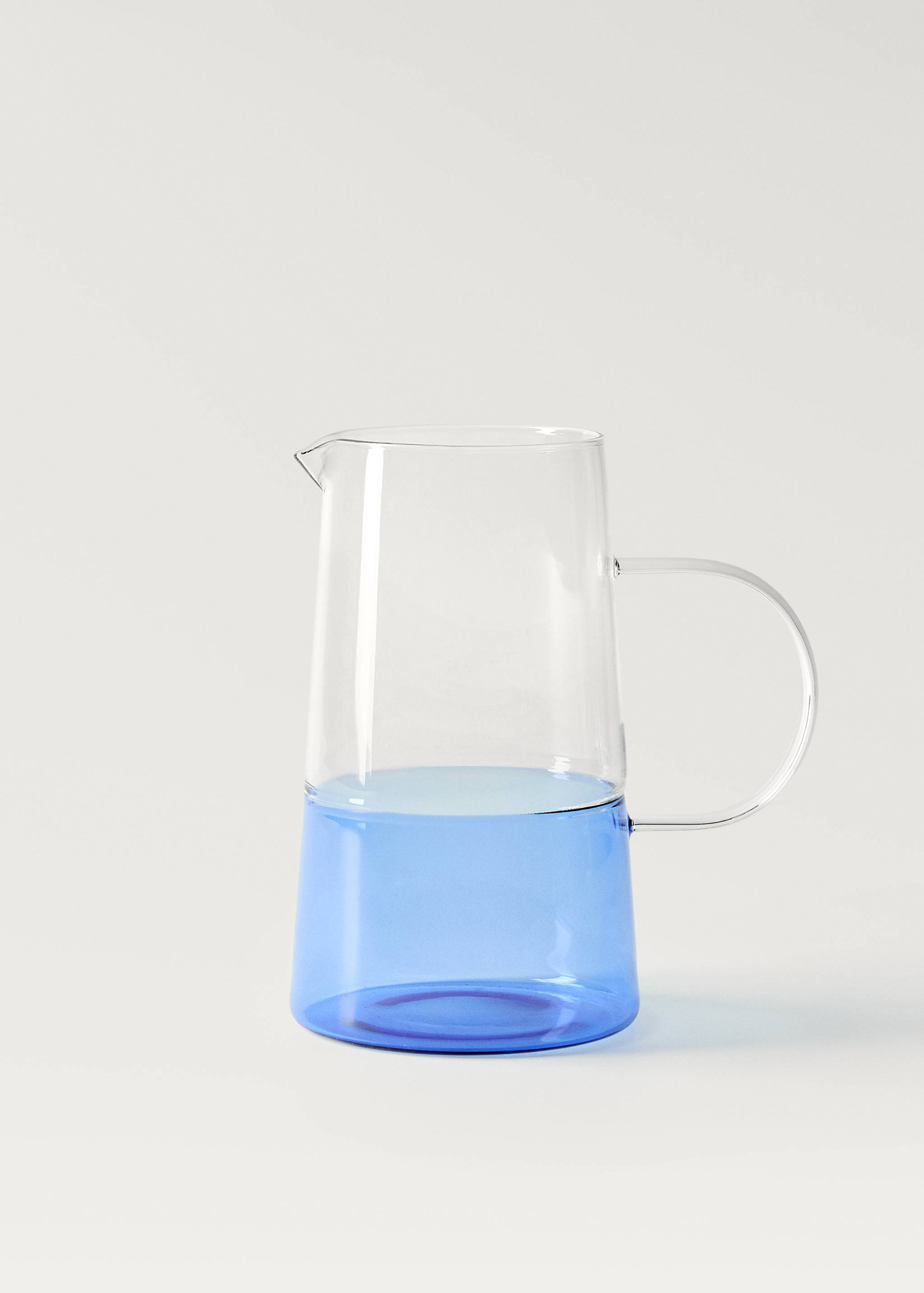 Borosilicate jug with two-tone design - Article without model