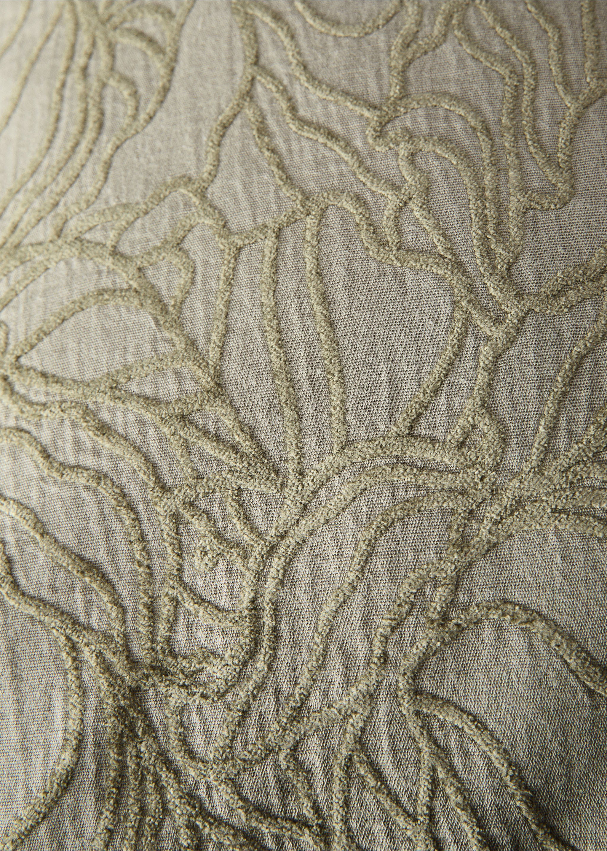 Jacquard fabric cushion cover 40x60 cm - Details of the article 2, Forest Green. Ref: 87082947-00.