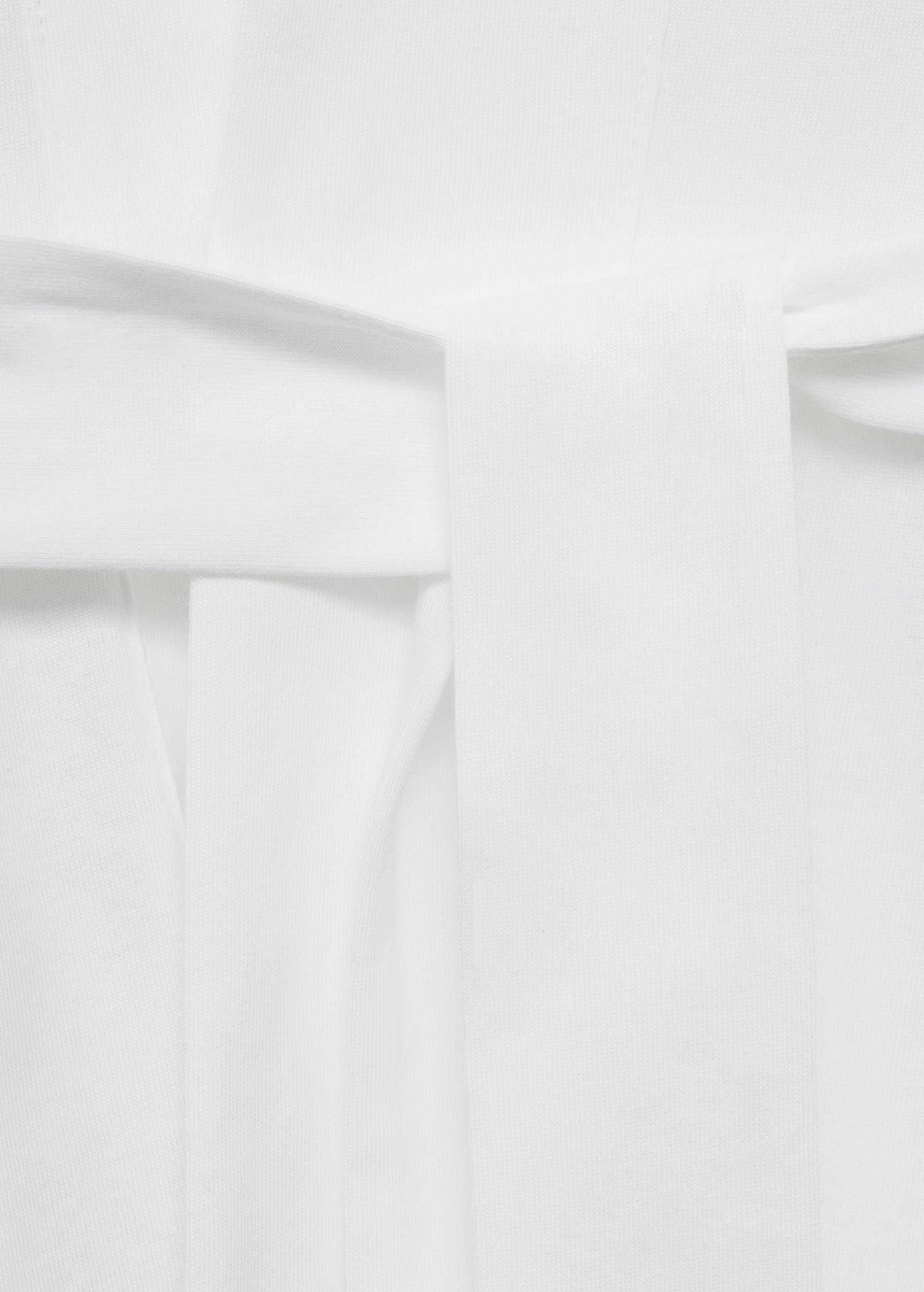 Baumwoll-Morgenmantel mit Detail aus Seidenspitze - Detail des Artikels 8