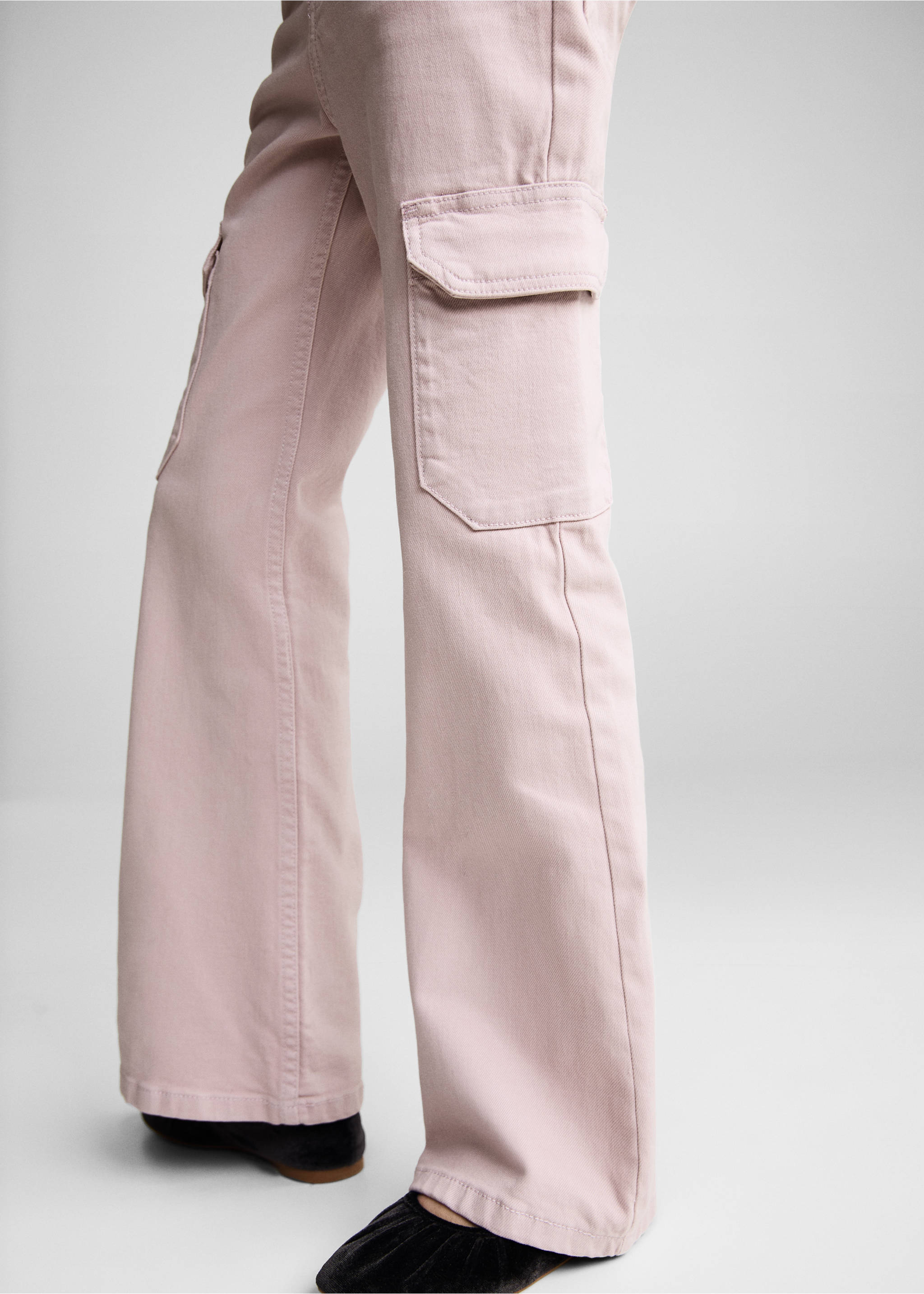 Flared cargo jeans - Details of the article 6, Light/Pastel Purple. Ref: 87083269-00.