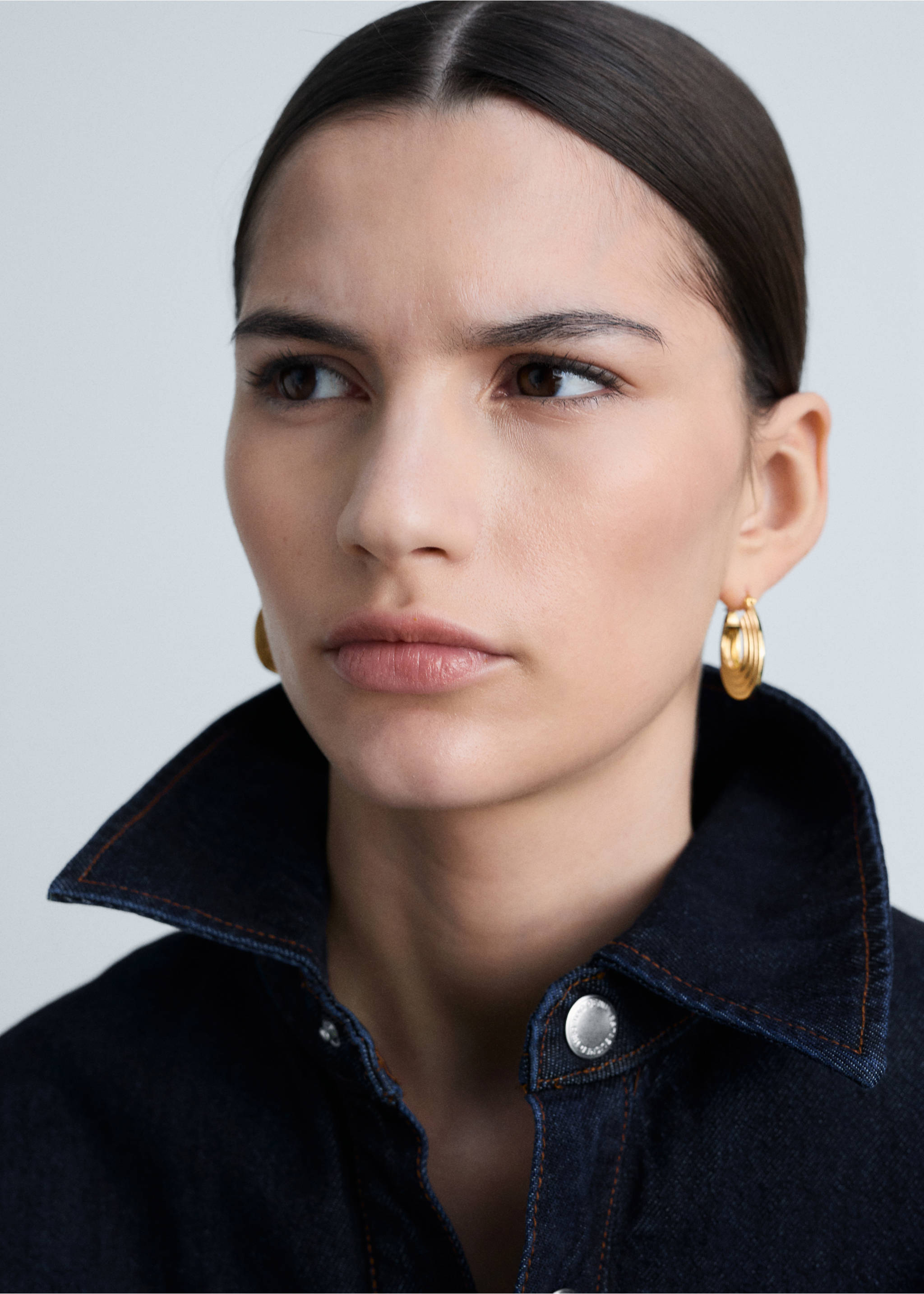 Mono vaquero cinturón rinse wash - Detalle del artículo 1, Azul. Ref: 87083273-00.