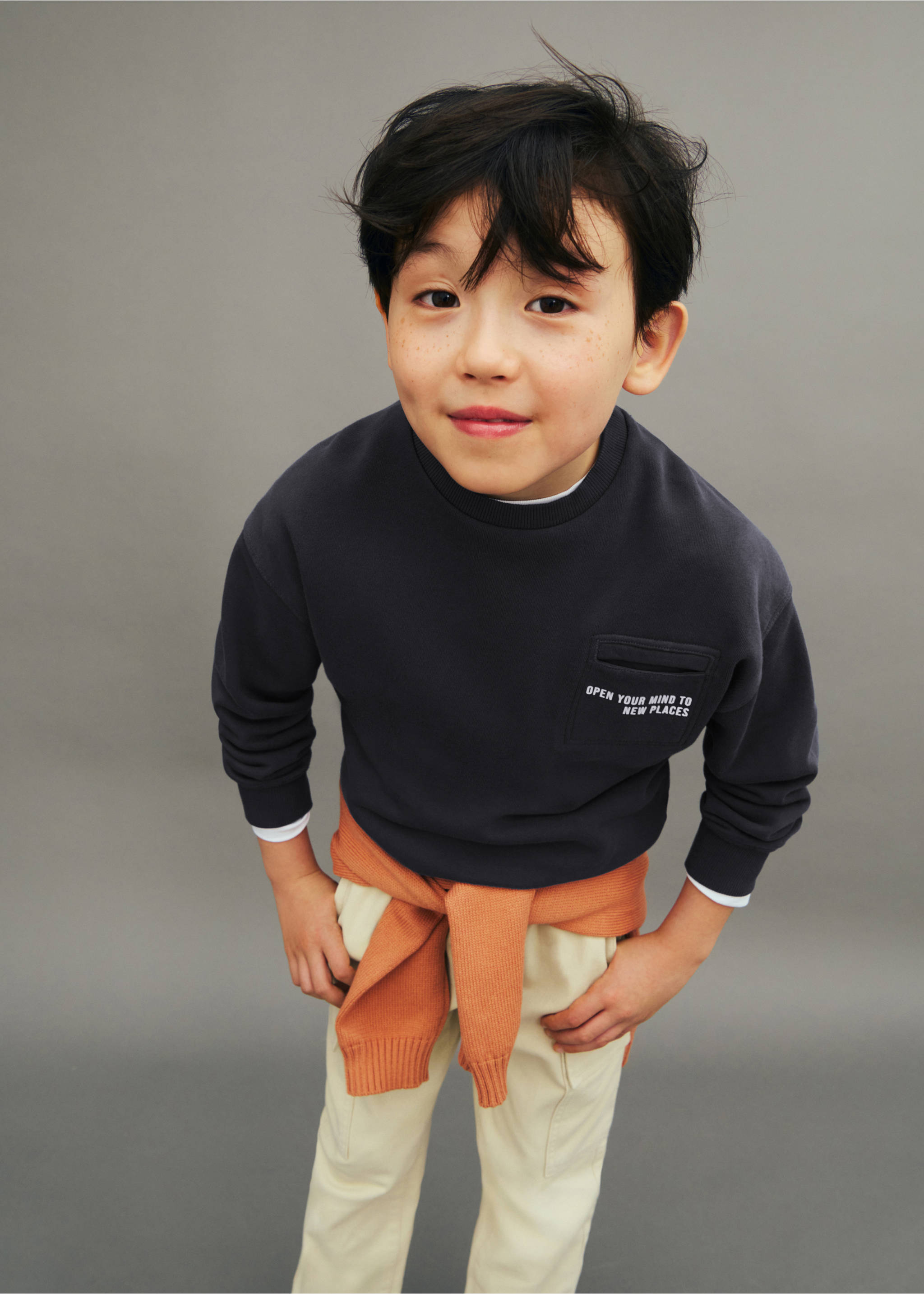 Baumwoll-Sweatshirt mit Tasche - Detail des Artikels 5, Anthrazit. Ref: 87083276-00.