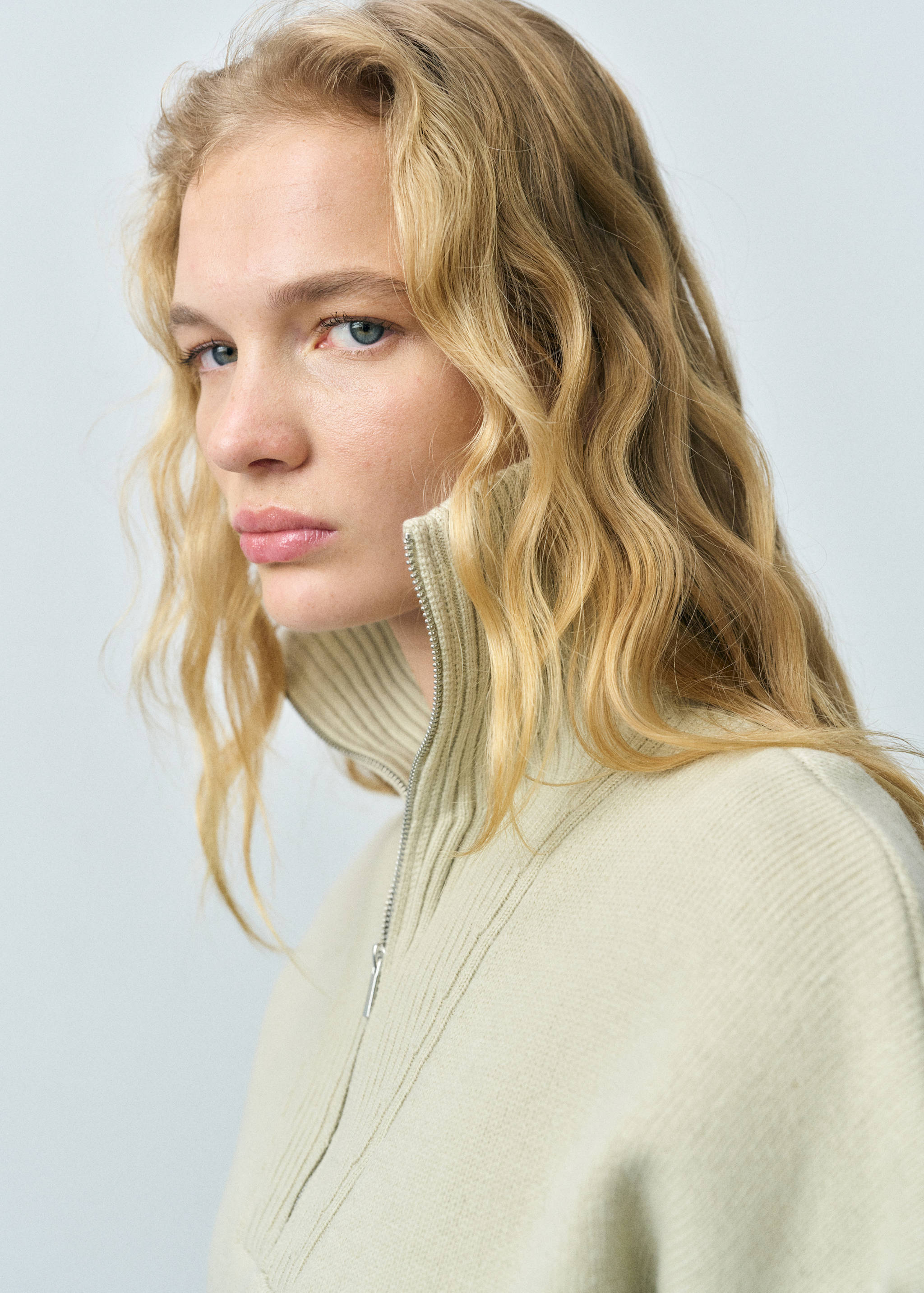 Trui met rits van een wolblend - Detail van het artikel 1