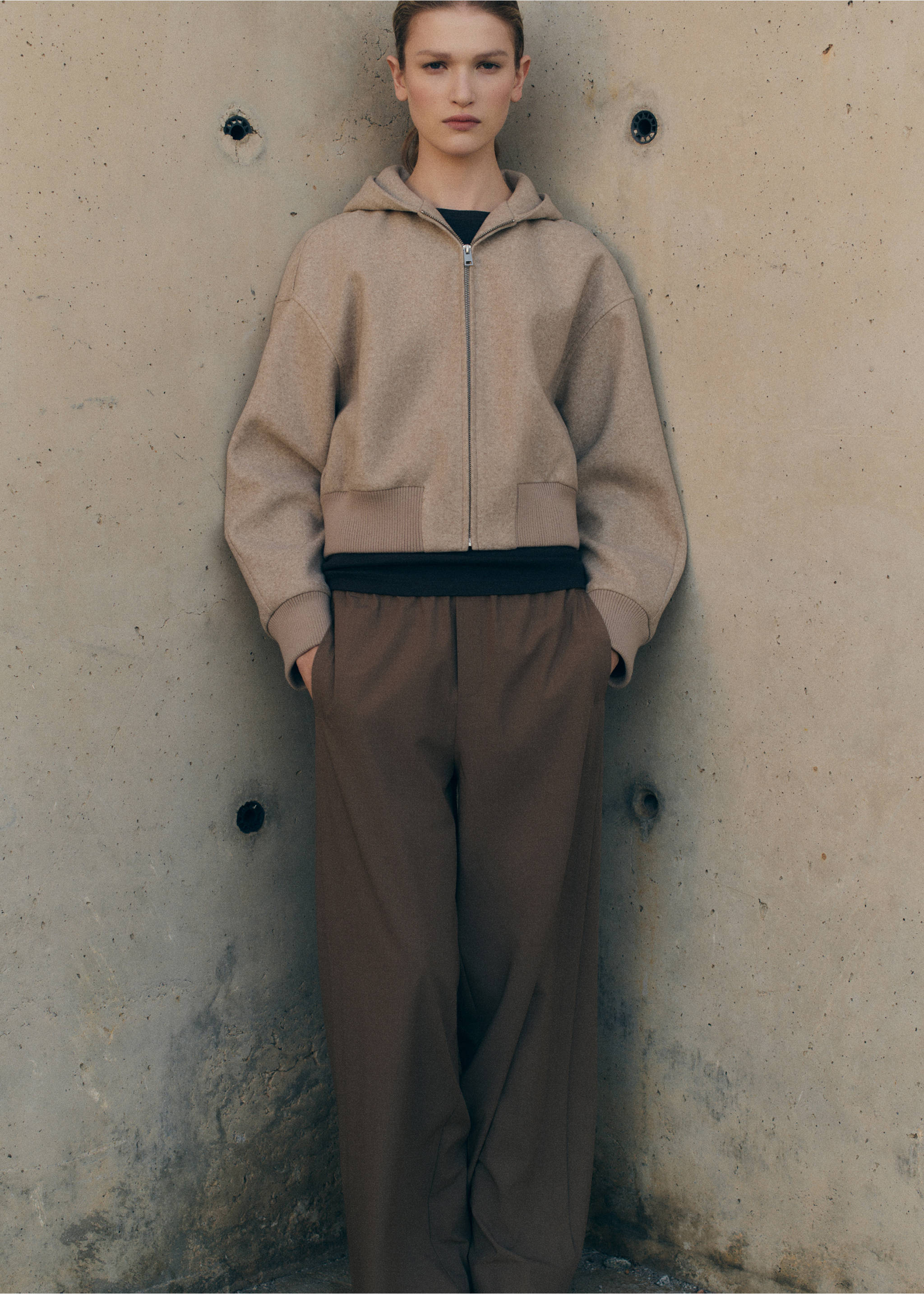 Wide leg jogger trousers - Details of the article 3, Medium Brown. Ref: 87083295-00.