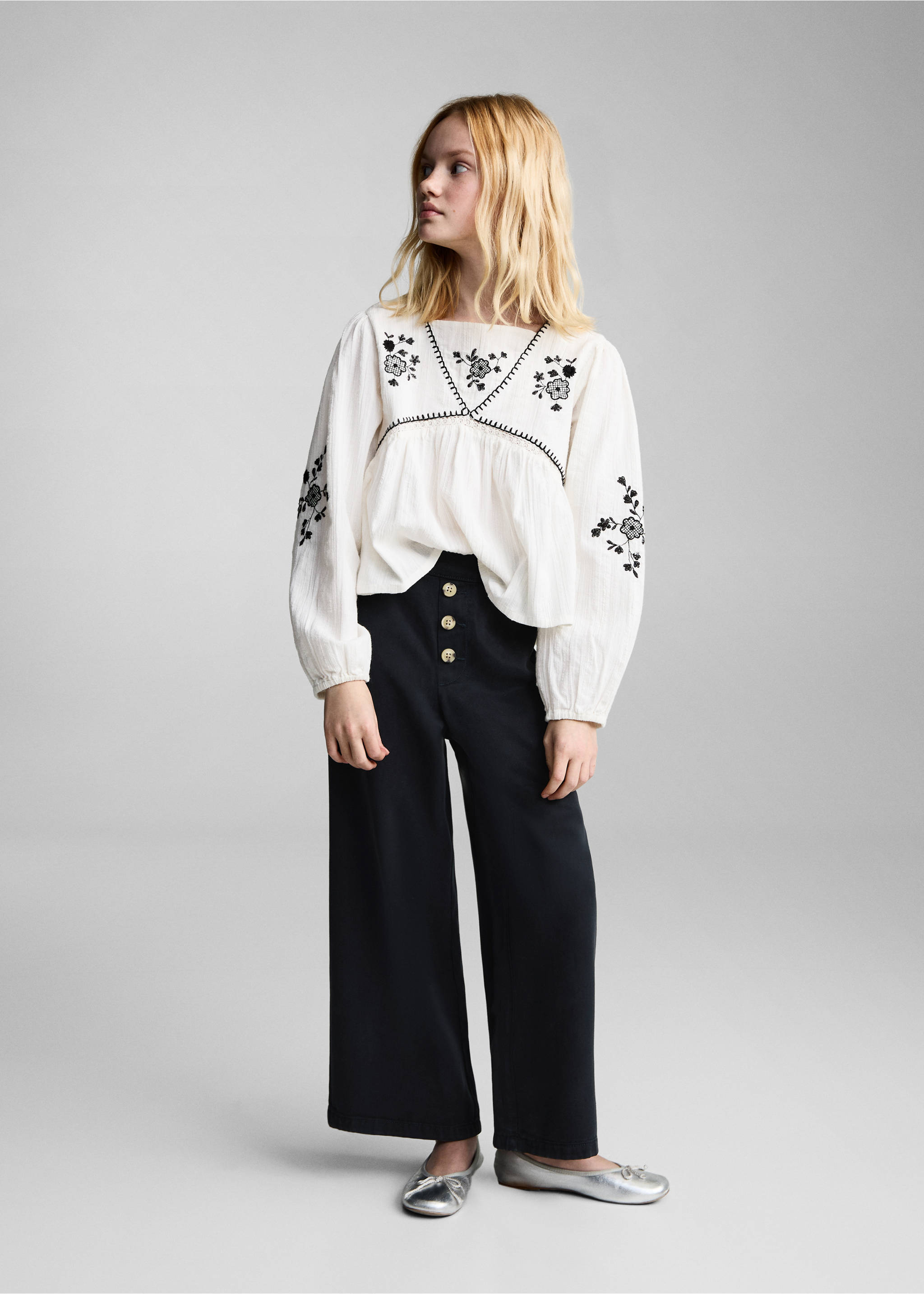 Culotte-Hose mit Knöpfen - Allgemeine Ansicht, Dunkles Marineblau. Ref: 87083642-00.