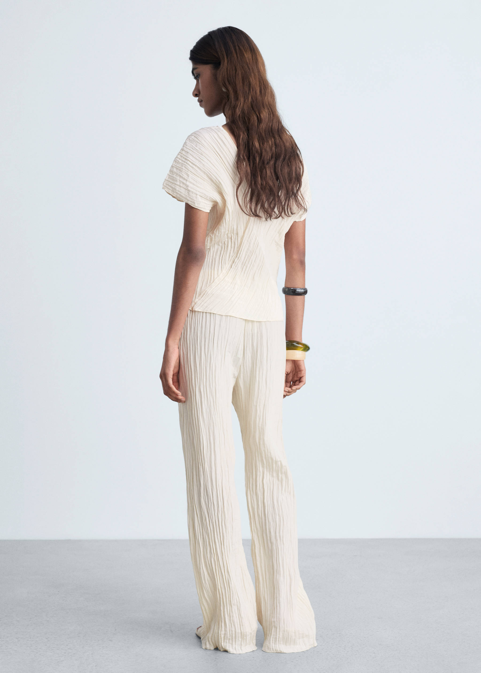 Pleated straight trousers - Reverse of the article