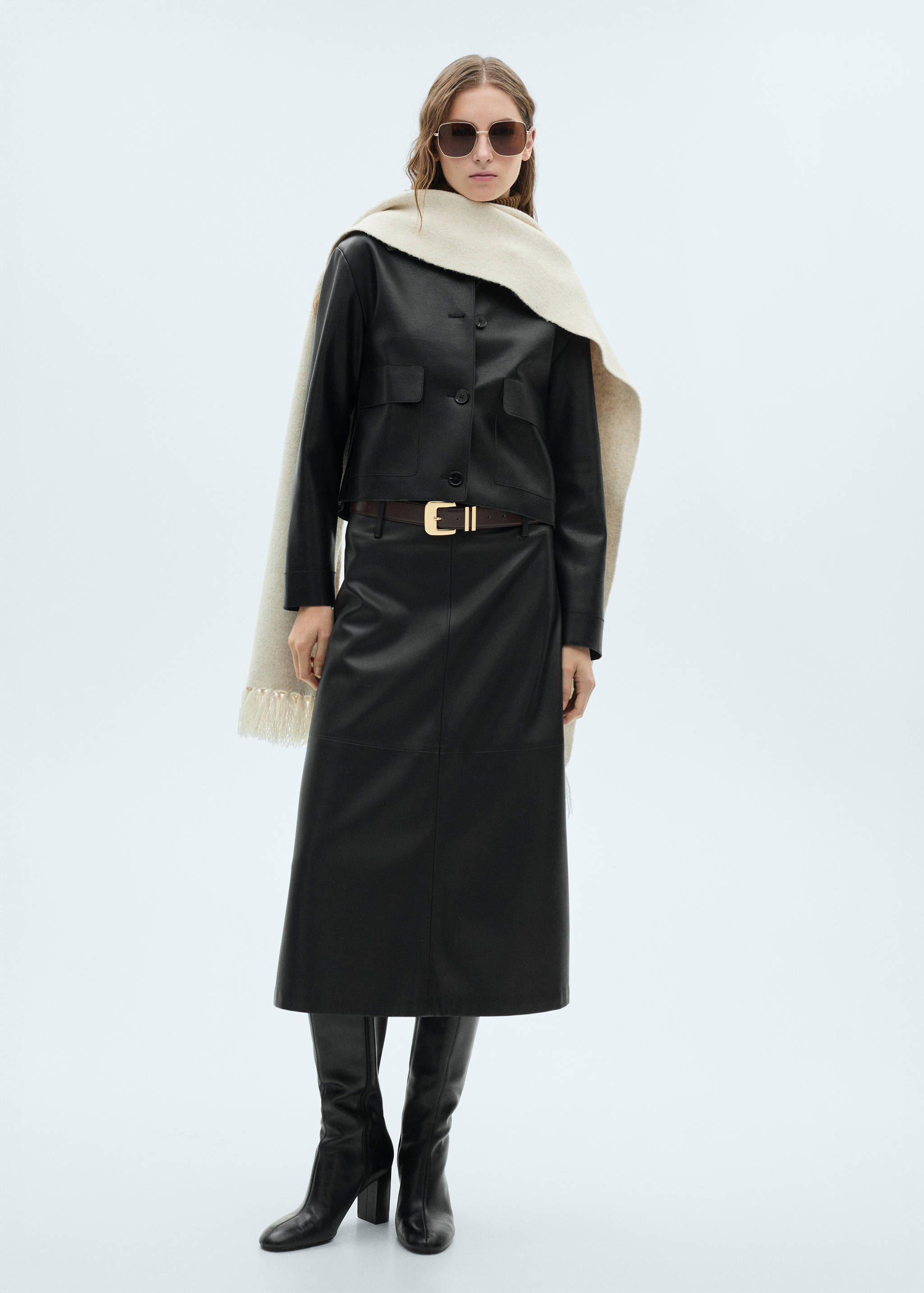 Chaqueta efecto piel bolsillos - Plano general