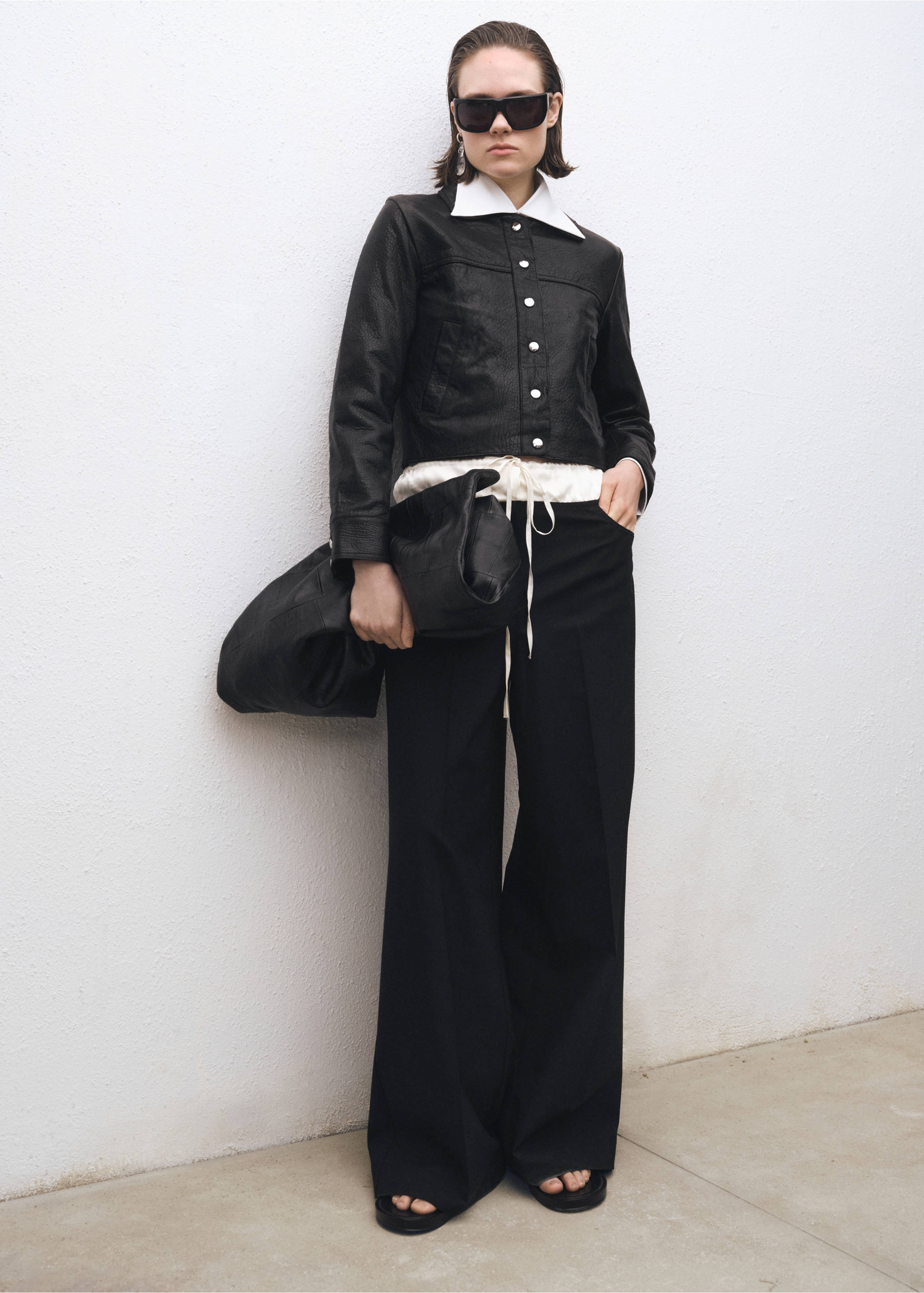 Lapels leather jacket - General plane, Black. Ref: 87084075-00.