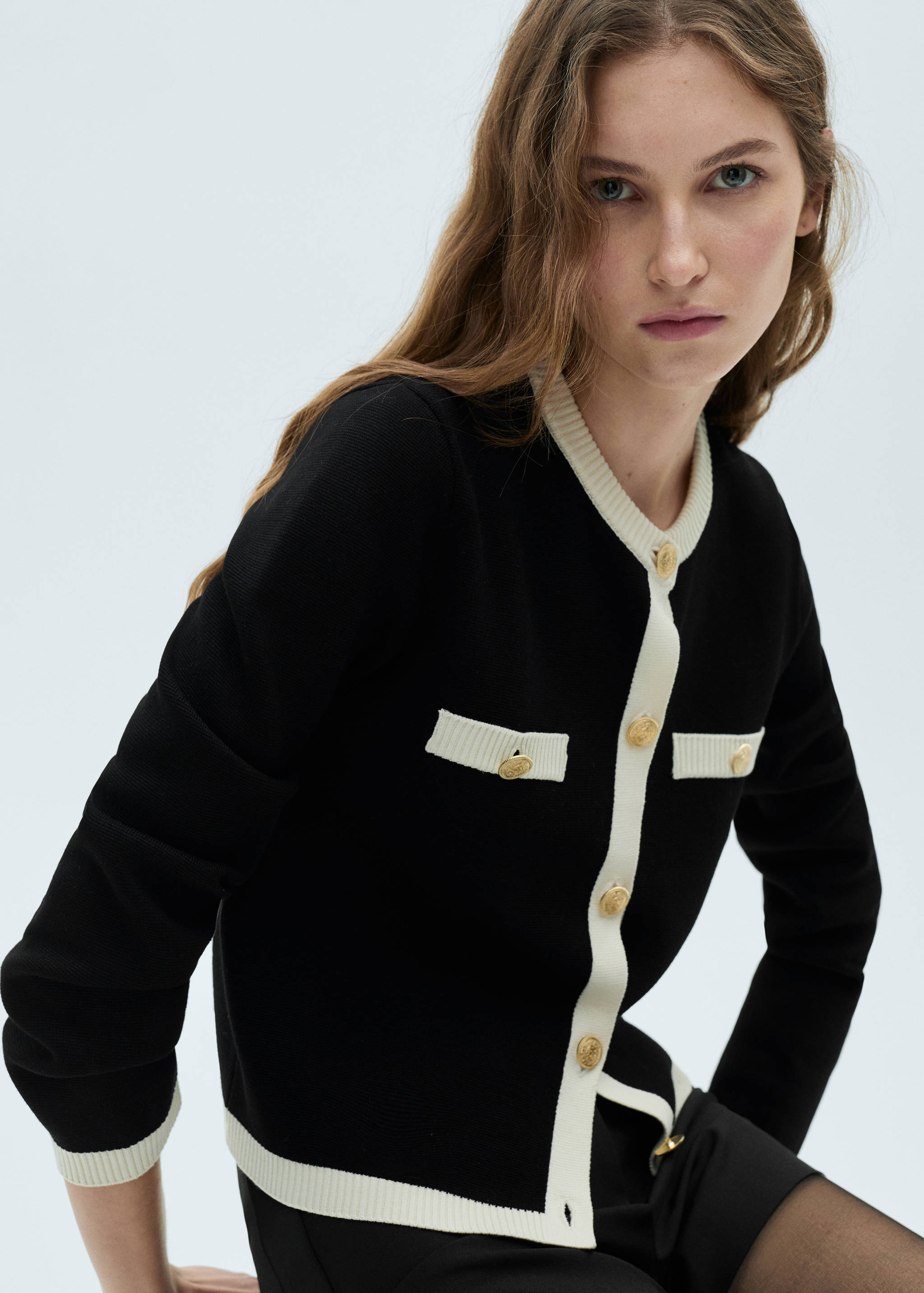 Knitted jacket with jewel buttons - Medium plane