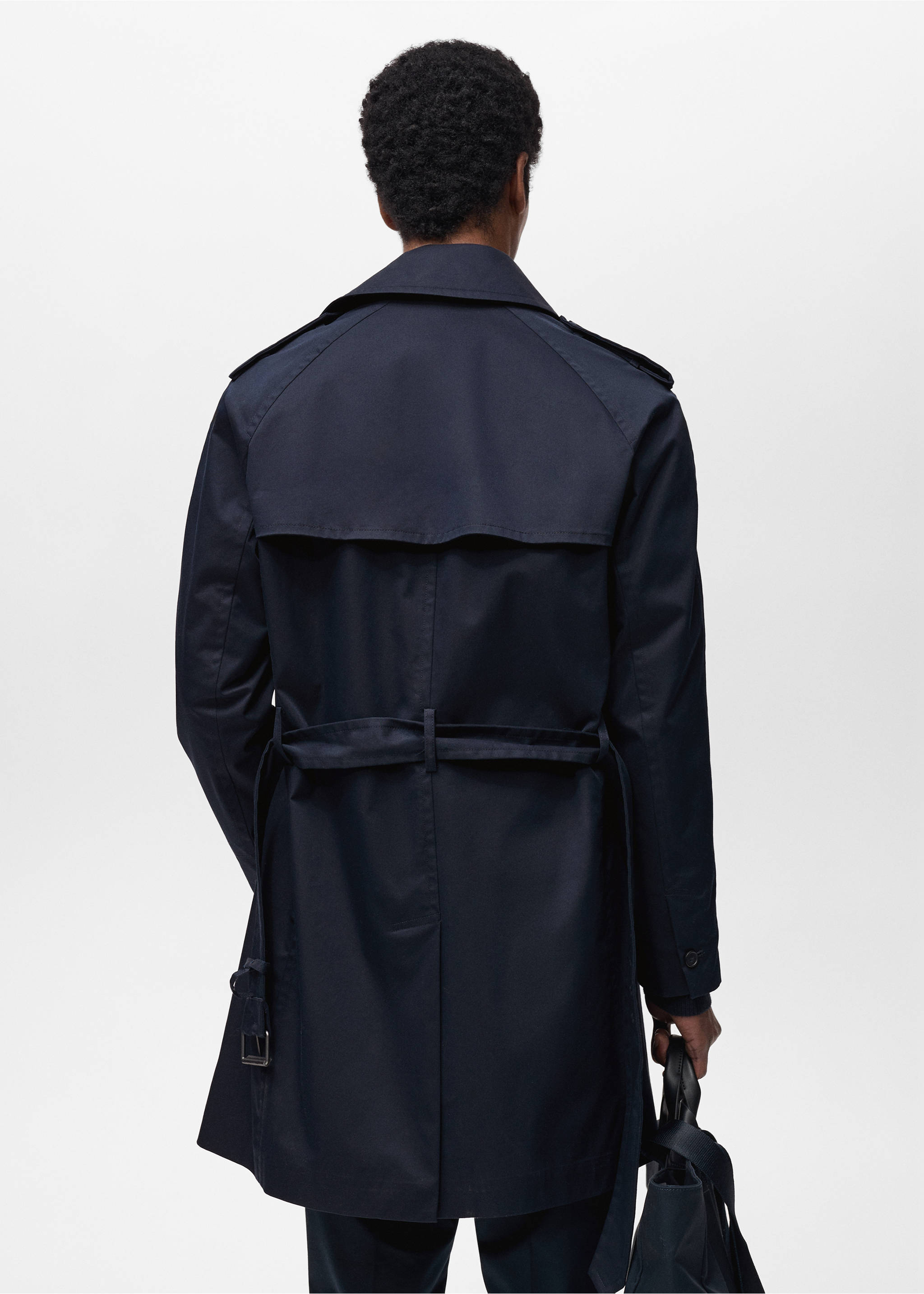 Gabardina cinturón water repellent - Detalle del artículo 2, Azul noche. Ref: 87084387-00.