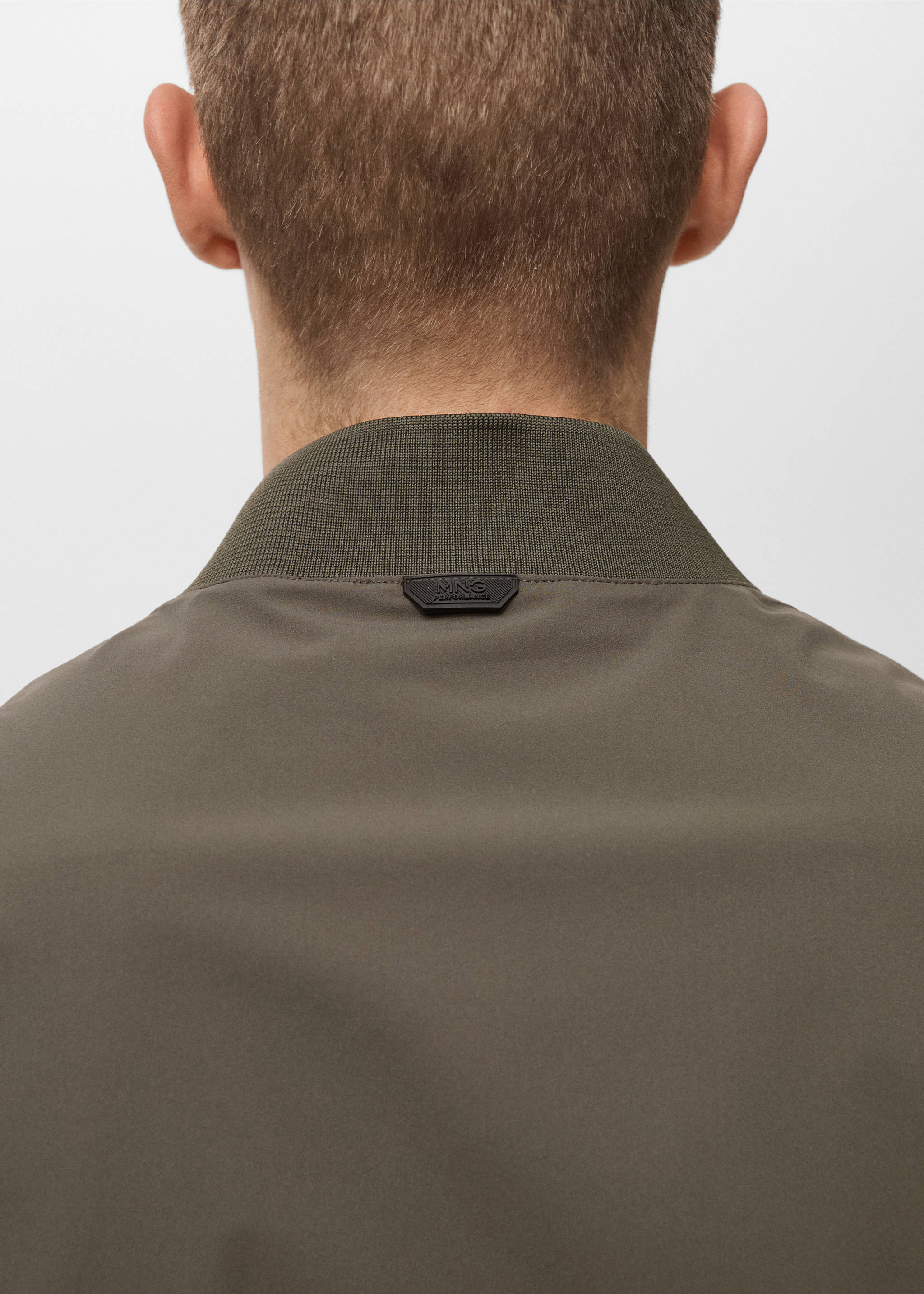 Bomber imperméable technologie COOLMAX® - Détail de l'article 6, Vert moyen. Ref: 87084388-00.