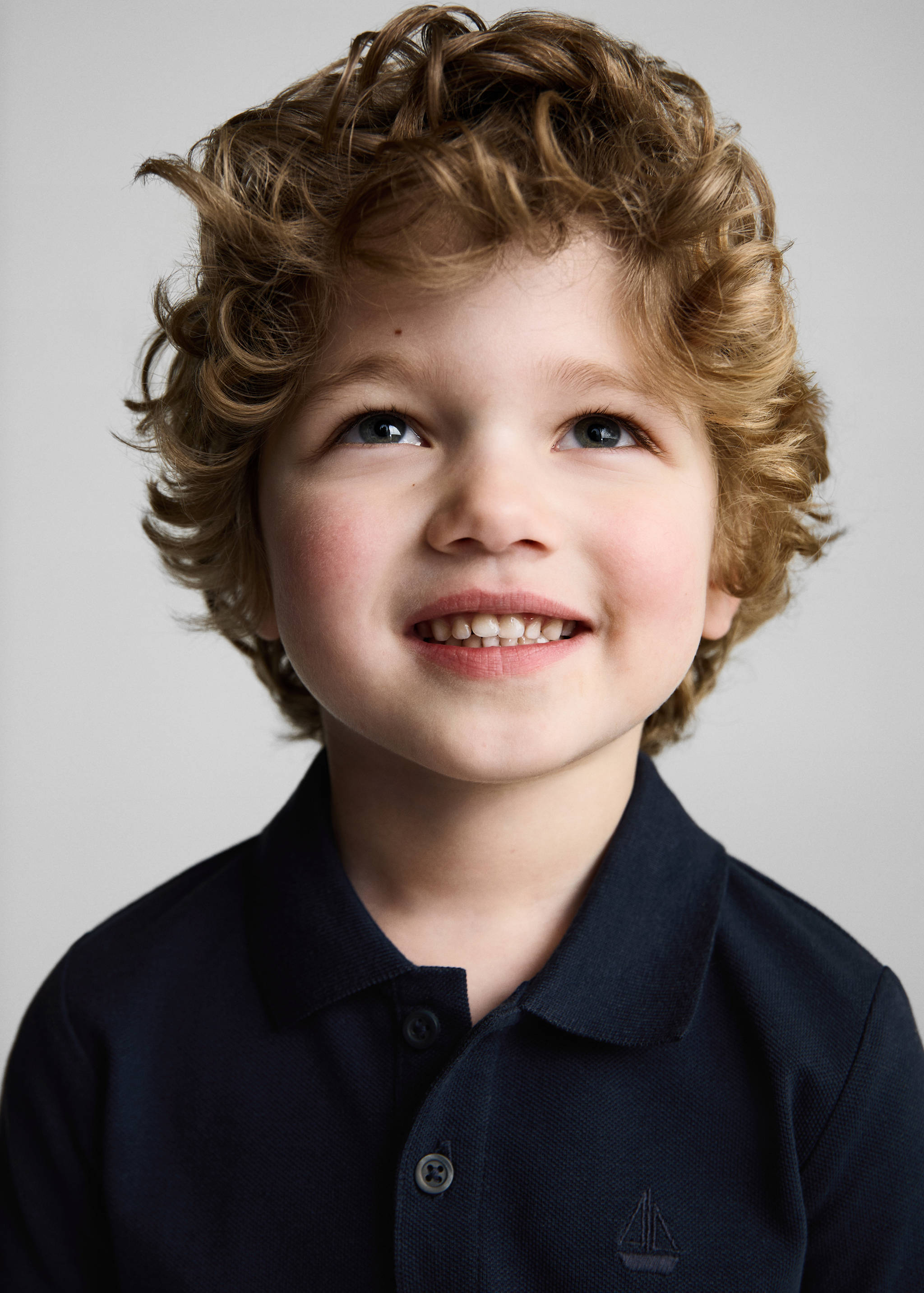 Short-sleeve knitted polo shirt - Details of the article 1