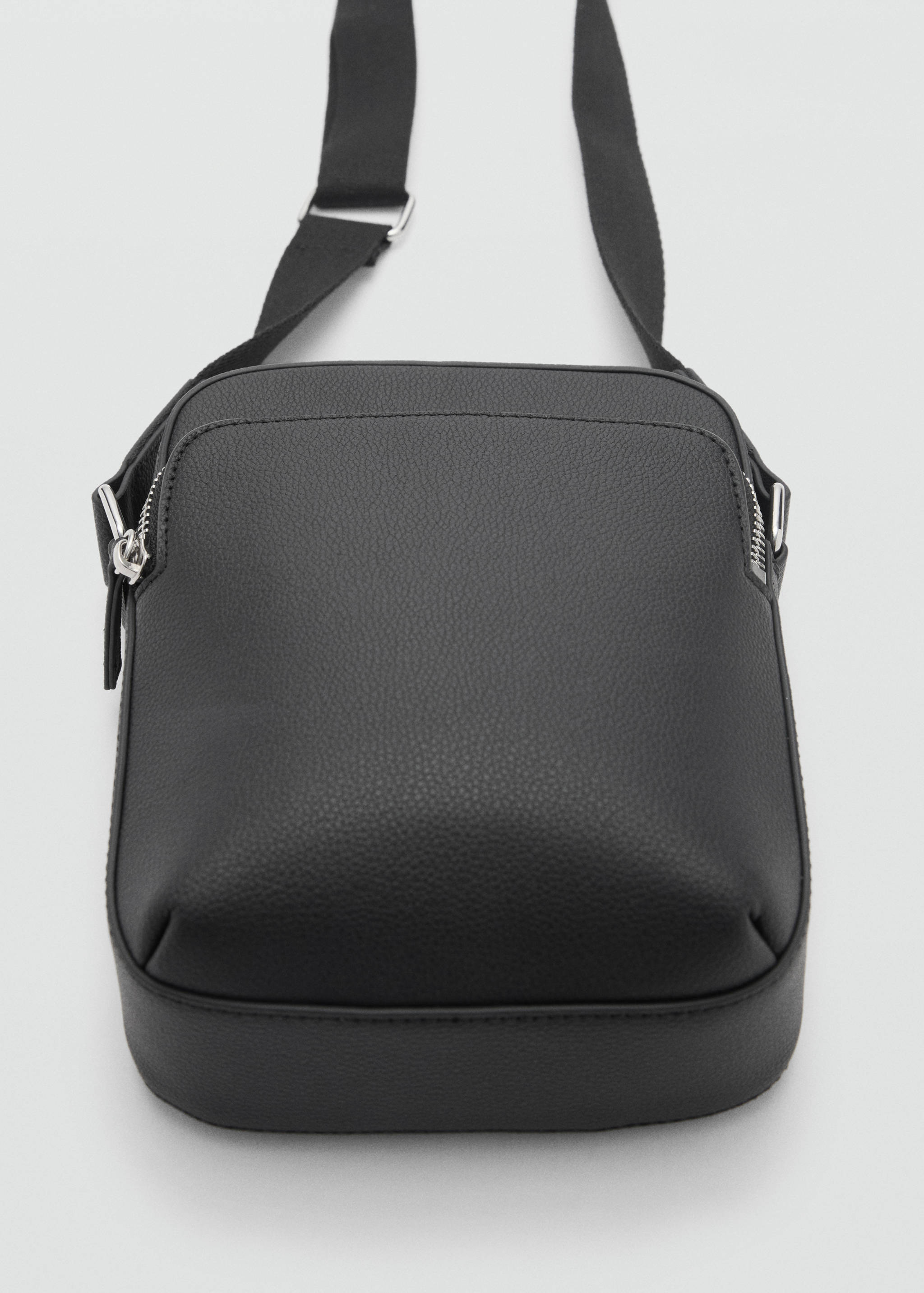 Patent faux-leather shoulder bag - Details of the article 3