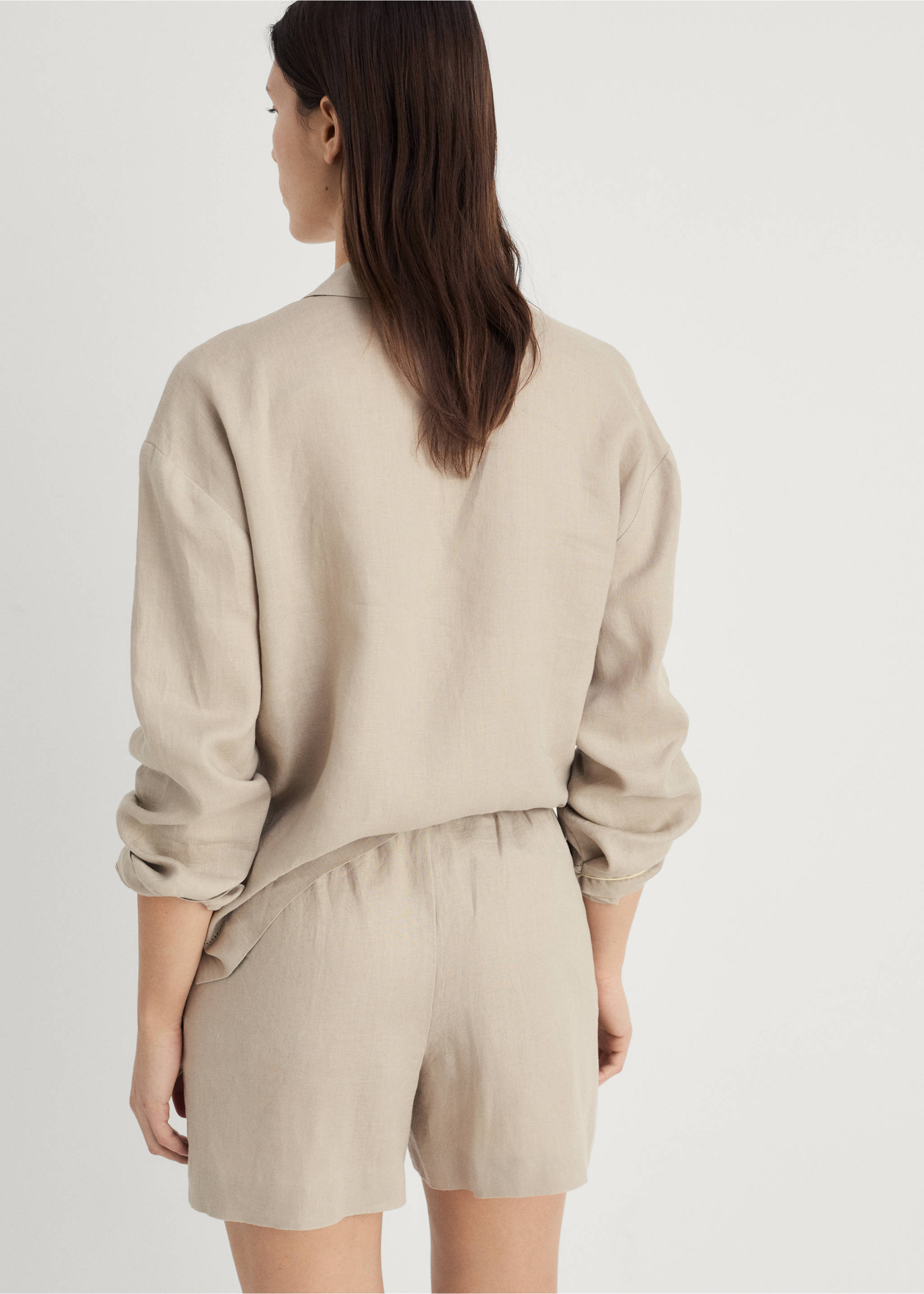 Leinen-Shorts - Rückseite des Artikels, Sandfarben. Ref: 87084403-00.