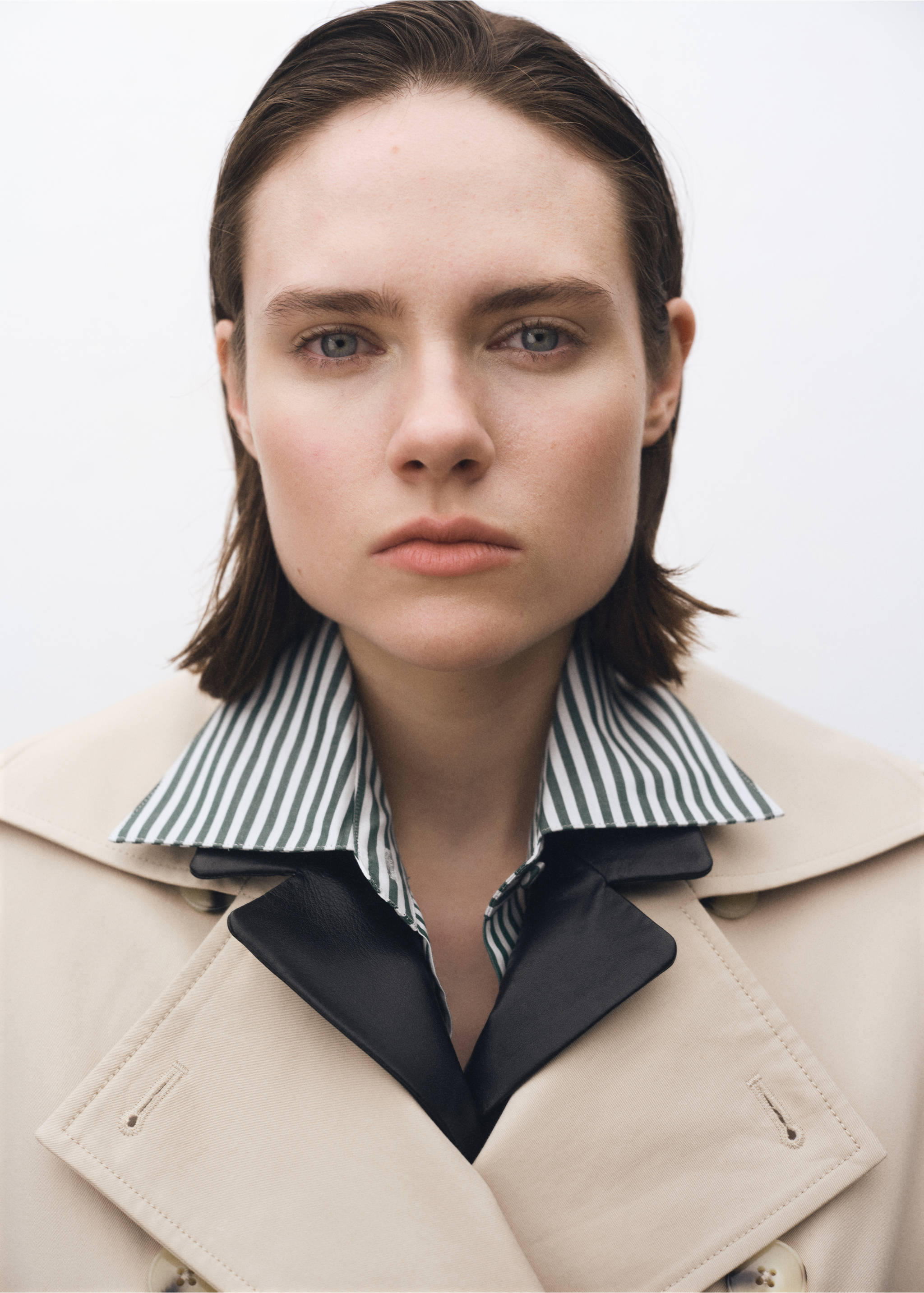 Double-breasted cotton trench coat - Details of the article 1, Beige. Ref: 87084415-00.