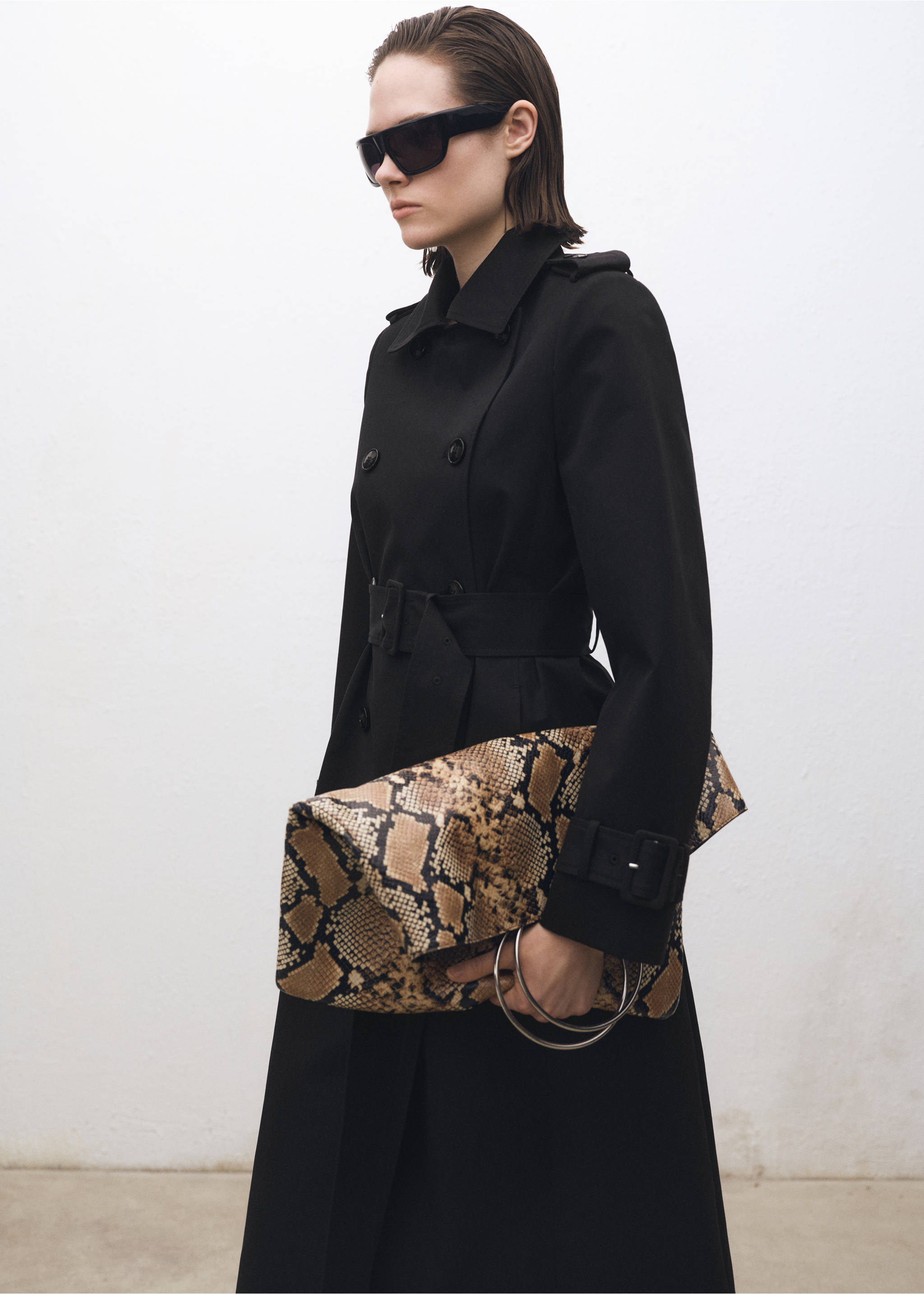 Trench coton double boutonnage - Plan moyen, Noir. Ref: 87084415-00.