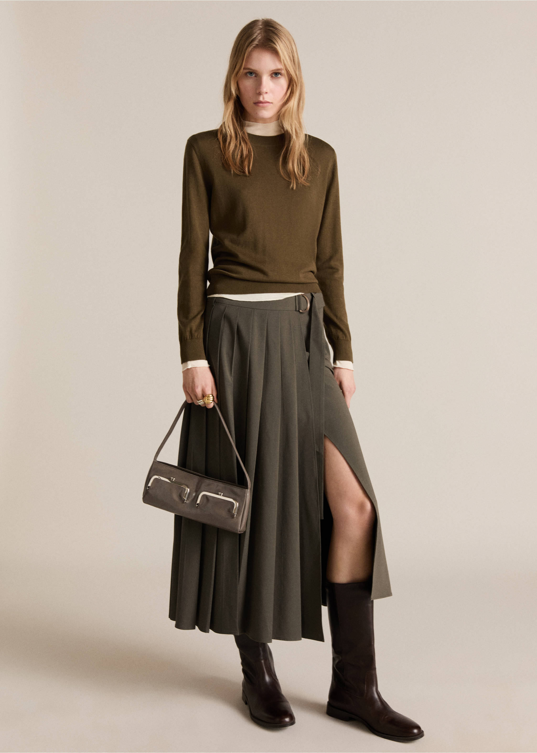Pleated skirt with belt - General plane, Khaki. Ref: 87084416-00.