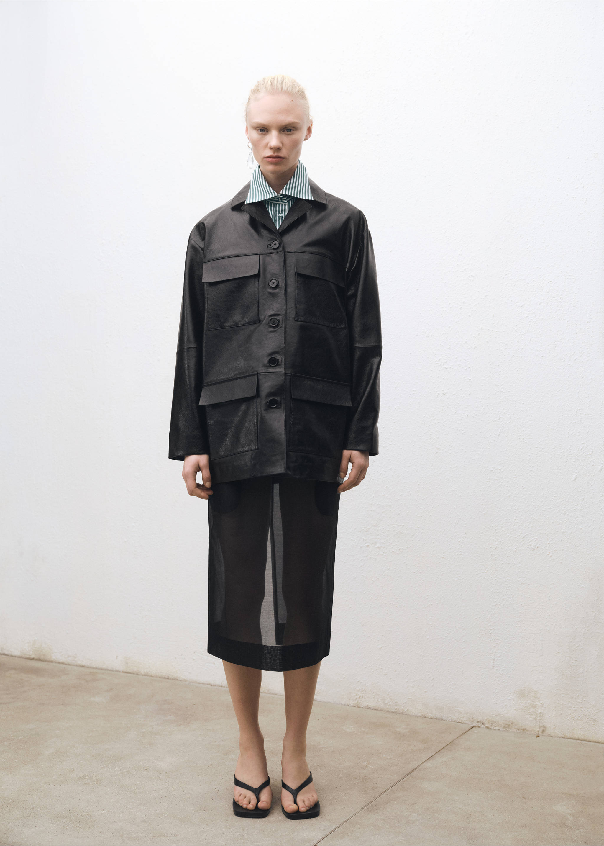 Oversized leather jacket with pockets - General plane, Black. Ref: 87084418-00.