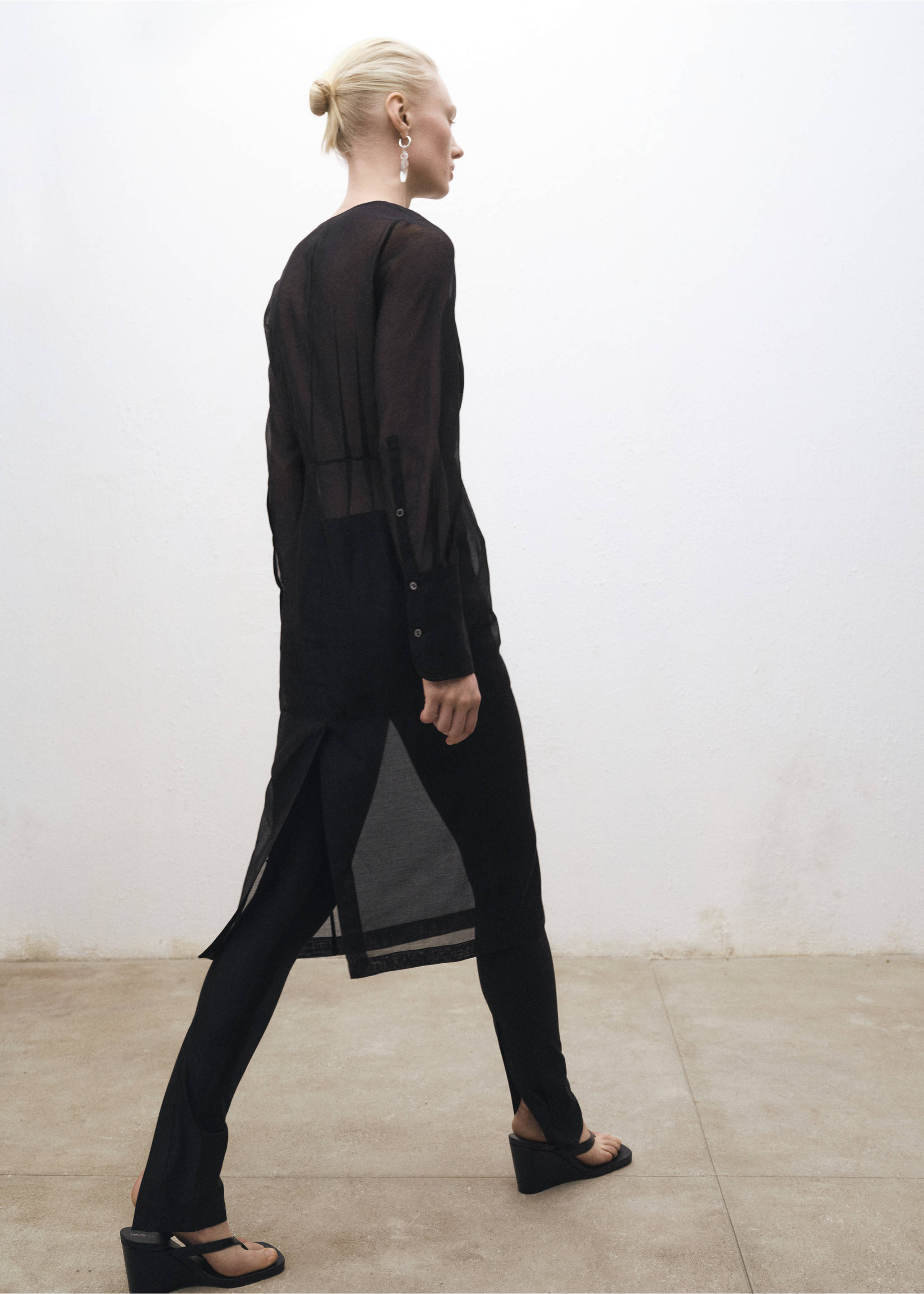 Leggings with zip - Details of the article 1, Black. Ref: 87084420-00.