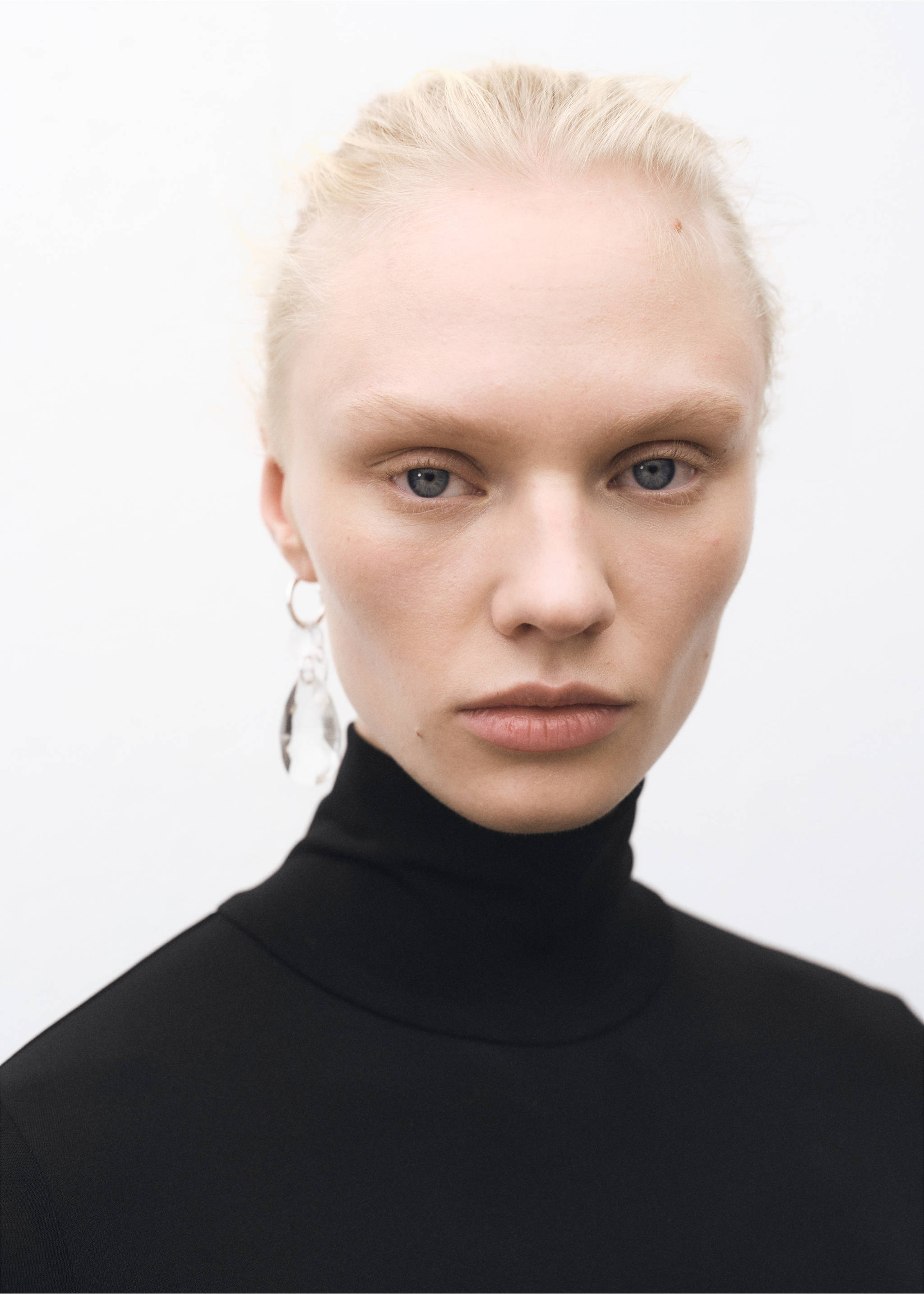 Turtleneck flared knitted dress - Details of the article 1, Black. Ref: 87084423-00.
