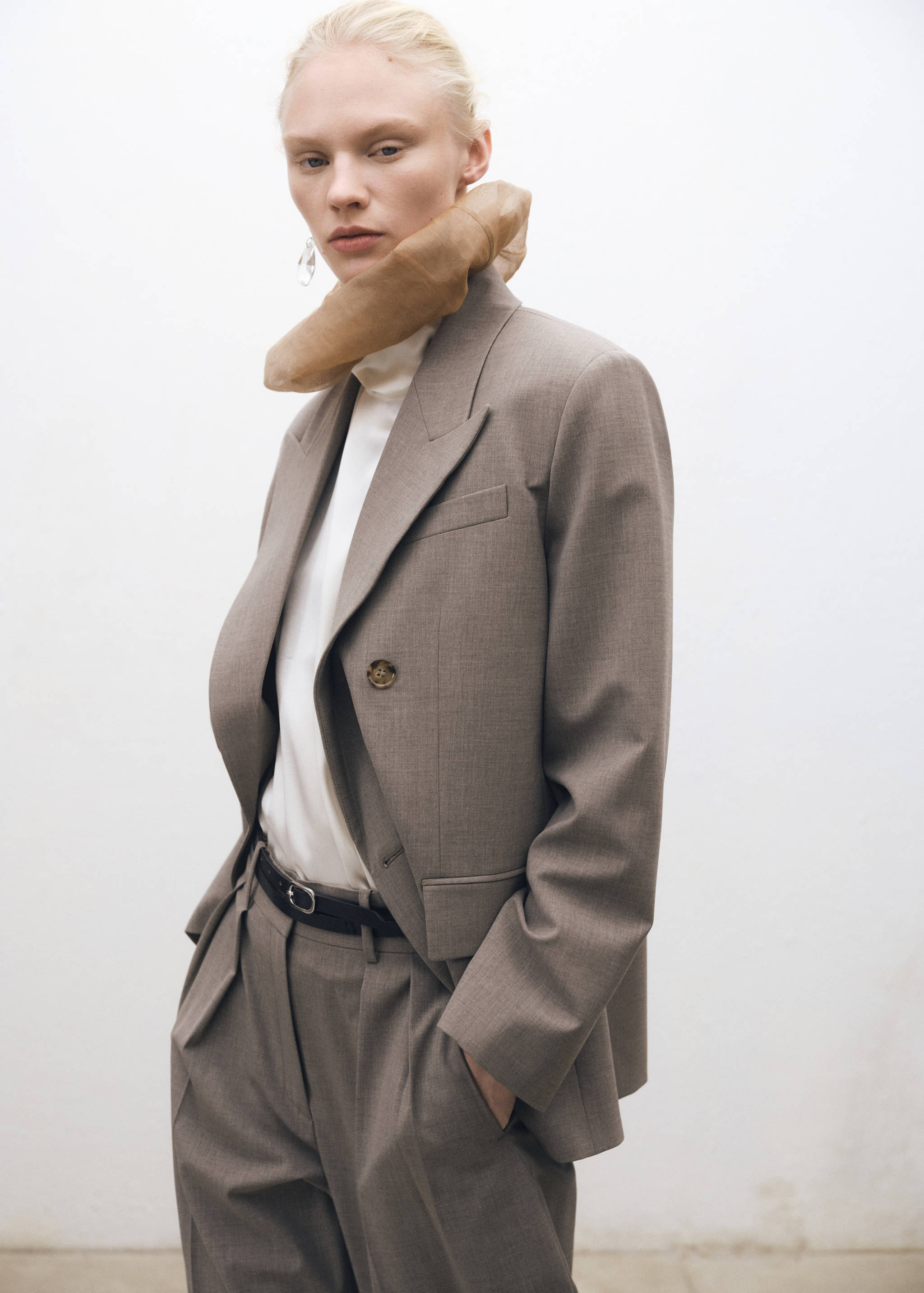 Pantalón traje wide leg mezcla lana - Detalle del artículo 2