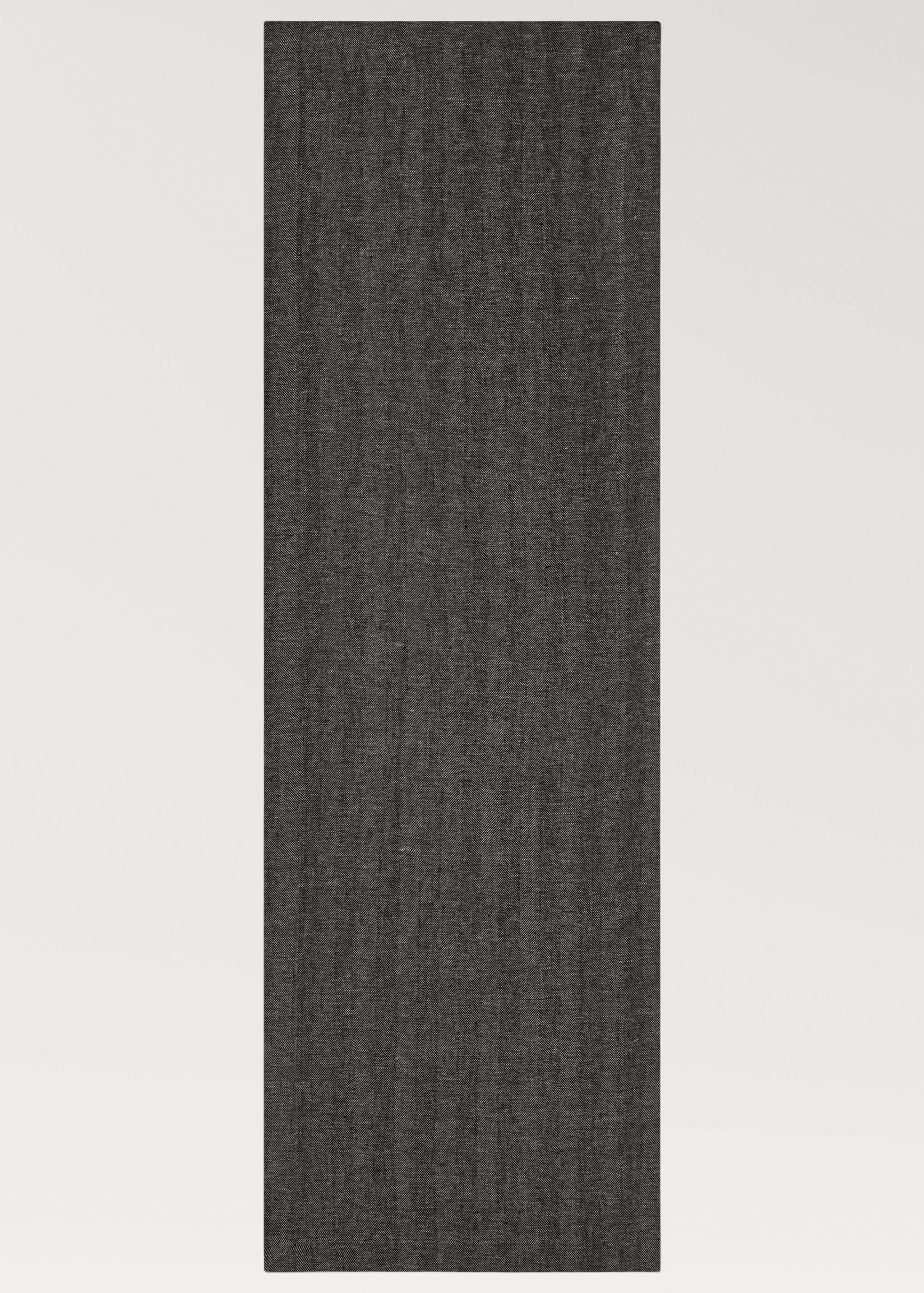 Linen table runner with herringbone structure - Details of the article 2