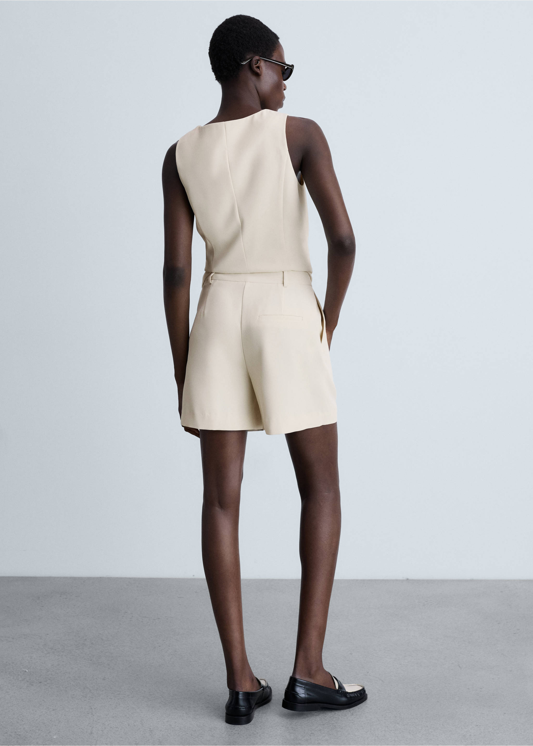 High-waisted suit shorts - Reverse of the article, White. Ref: 87084782-00.