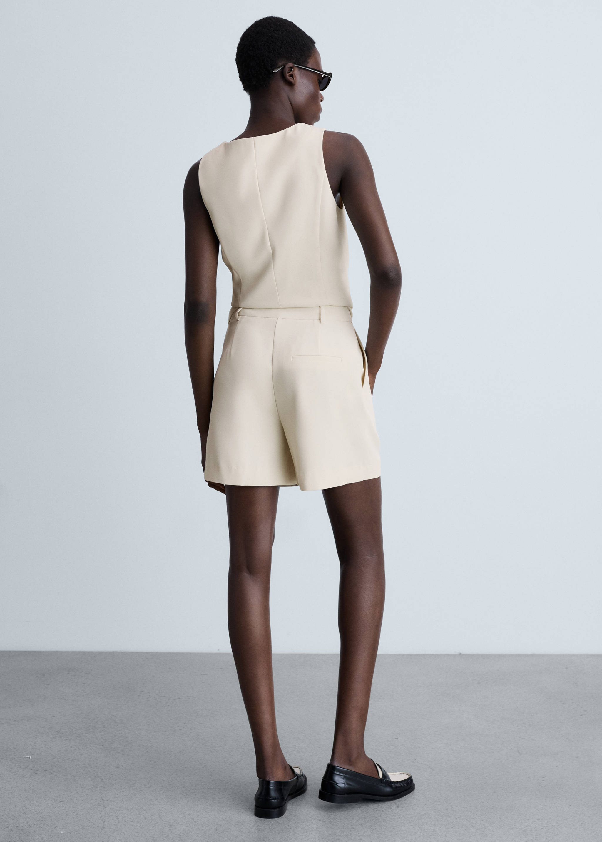 Shorts traje tiro alto - Reverso del artículo