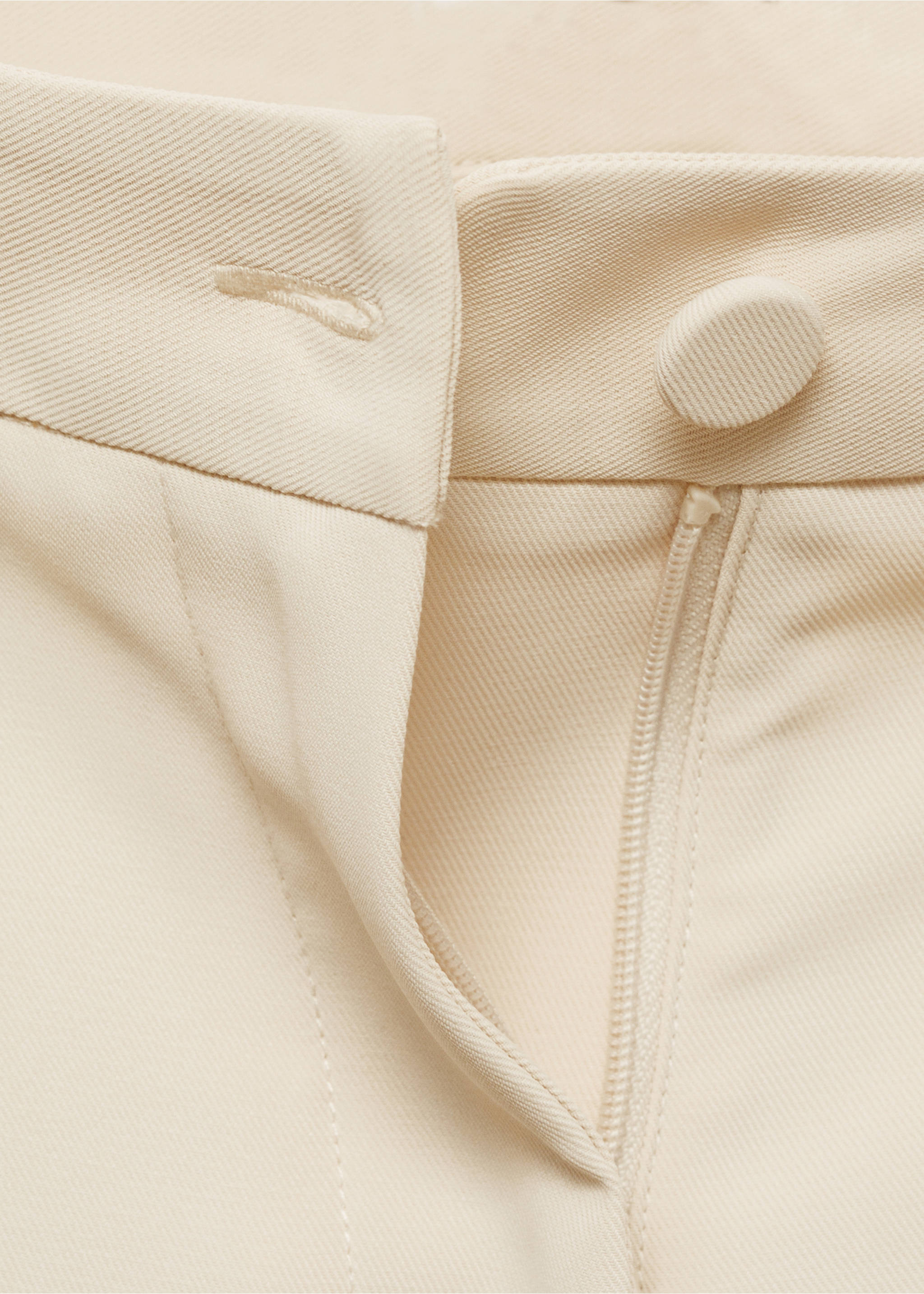 High-waisted suit shorts - Details of the article 0, White. Ref: 87084782-00.