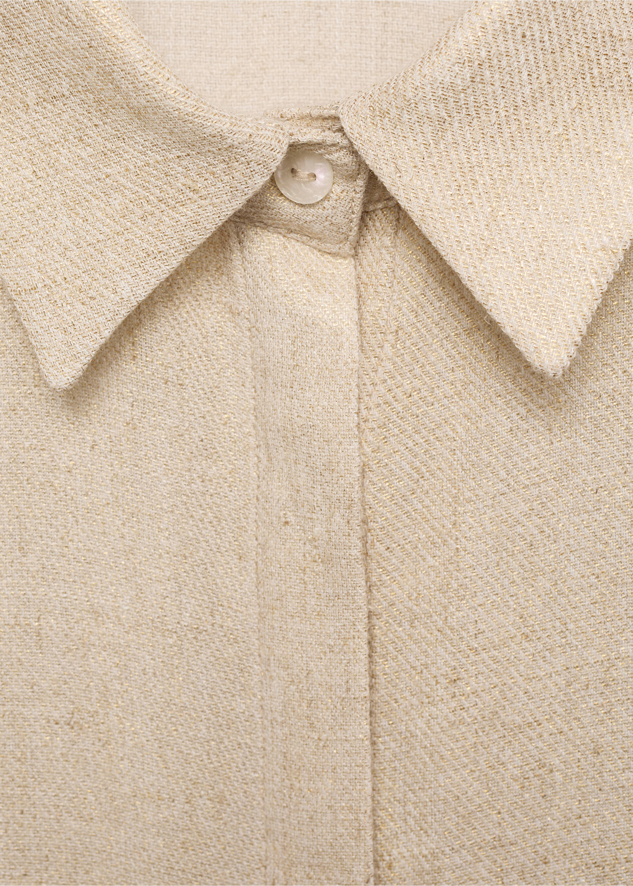 Regular-fit overhemd van een linnenblend - Detail van het artikel 8, Goud. Ref: 87084783-00.