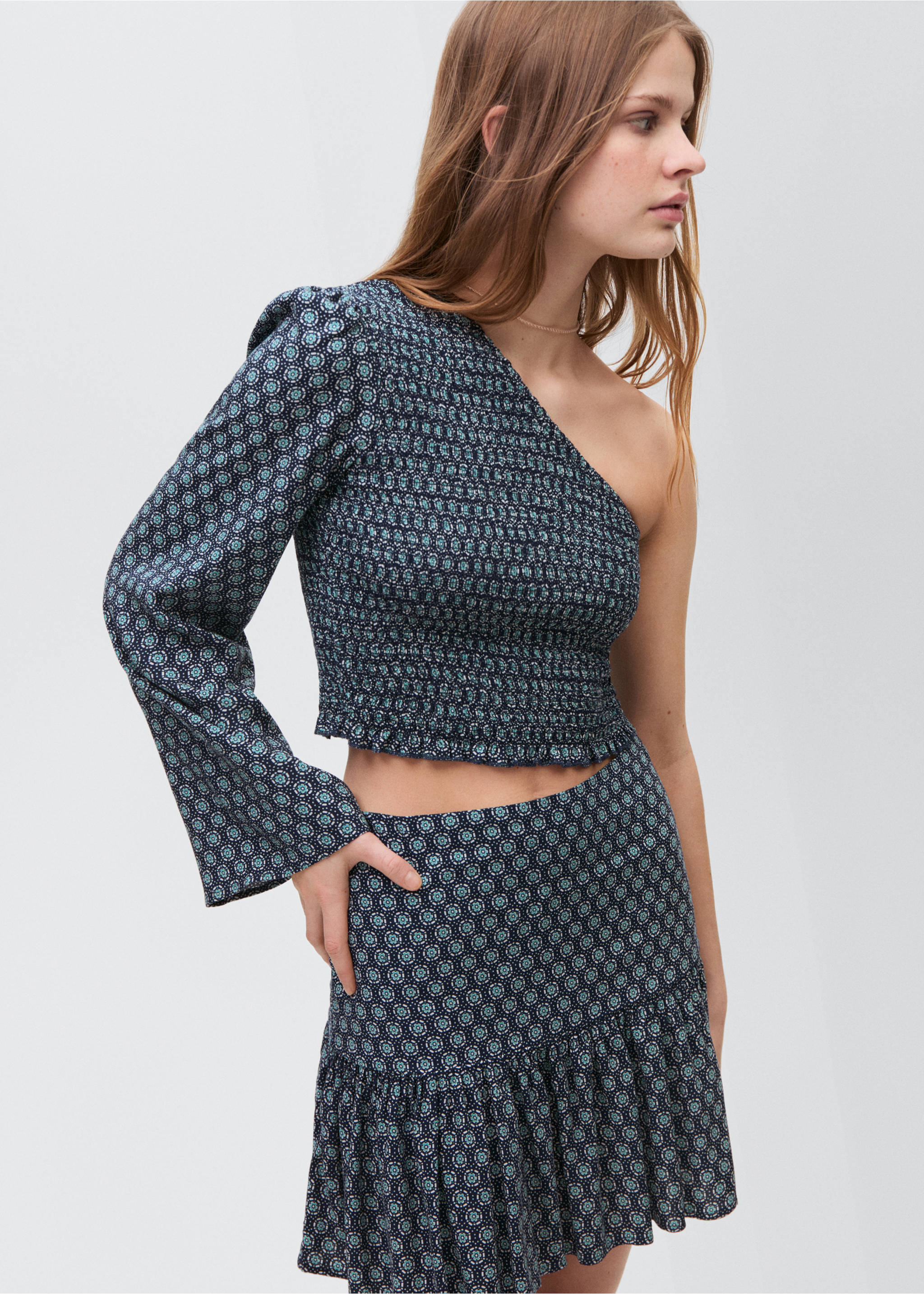 Ruffled asymmetrical blouse - Medium plane, Dark Navy. Ref: 87084787-00.