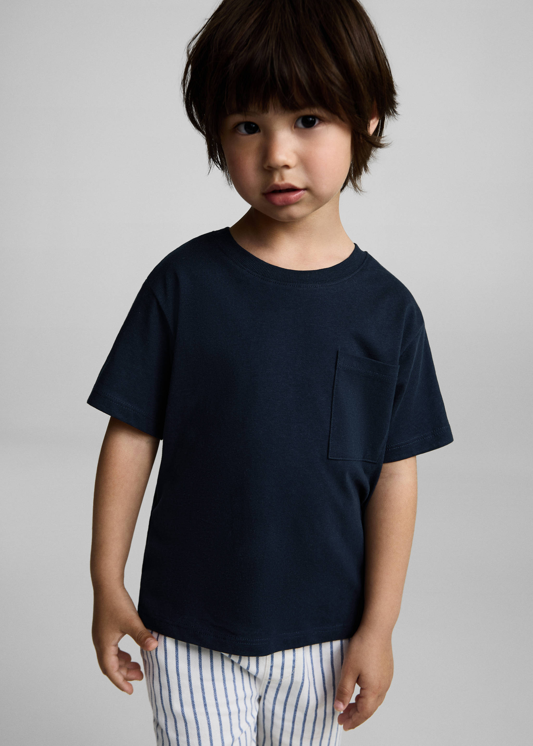 Baumwoll-T-Shirt mit Tasche - Mittlere Ansicht
