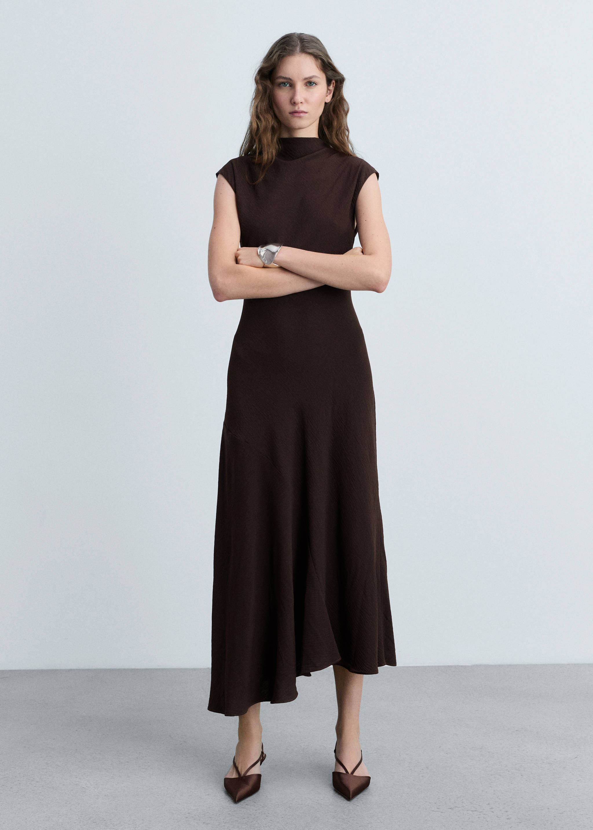 Textured asymmetrical dress - General plane