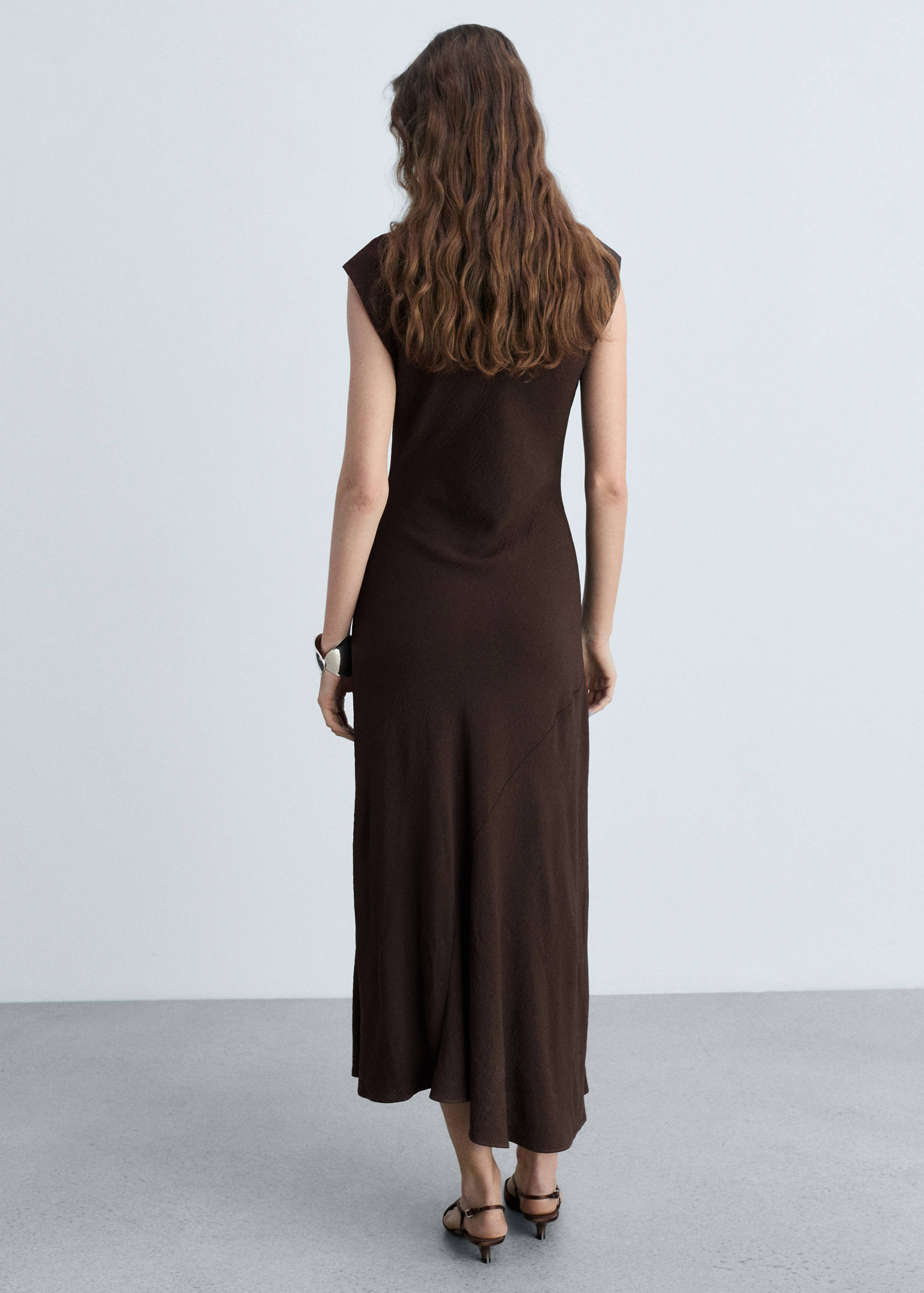 Textured asymmetrical dress - Reverse of the article