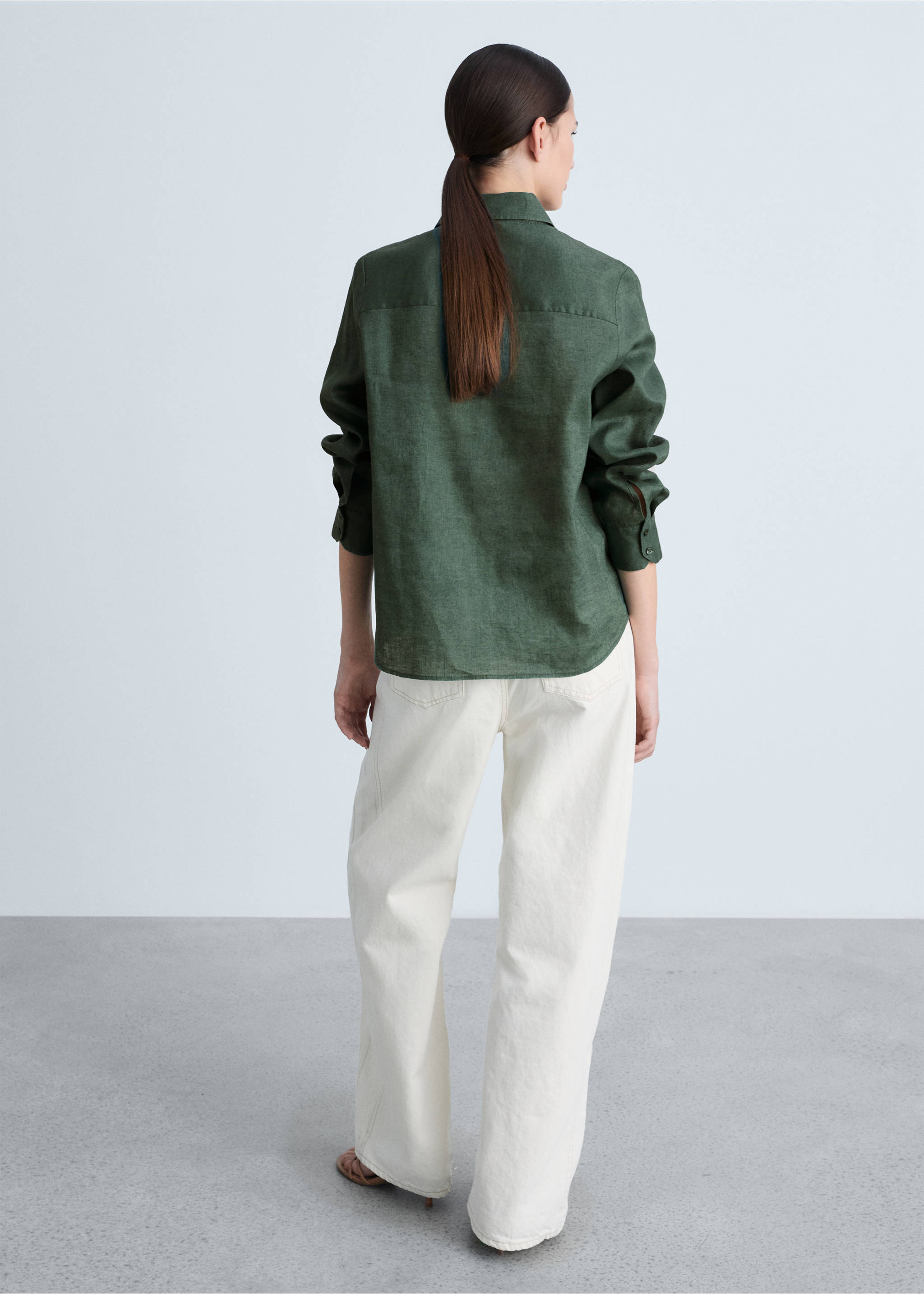 Leinen-Hemdbluse mit Tasche - Rückseite des Artikels, Grün. Ref: 87085729-00.