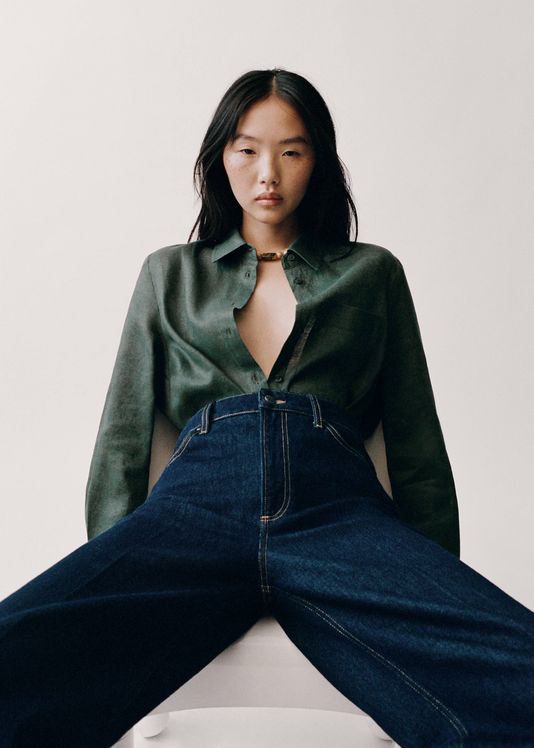 Pocket linen shirt - Details of the article 7