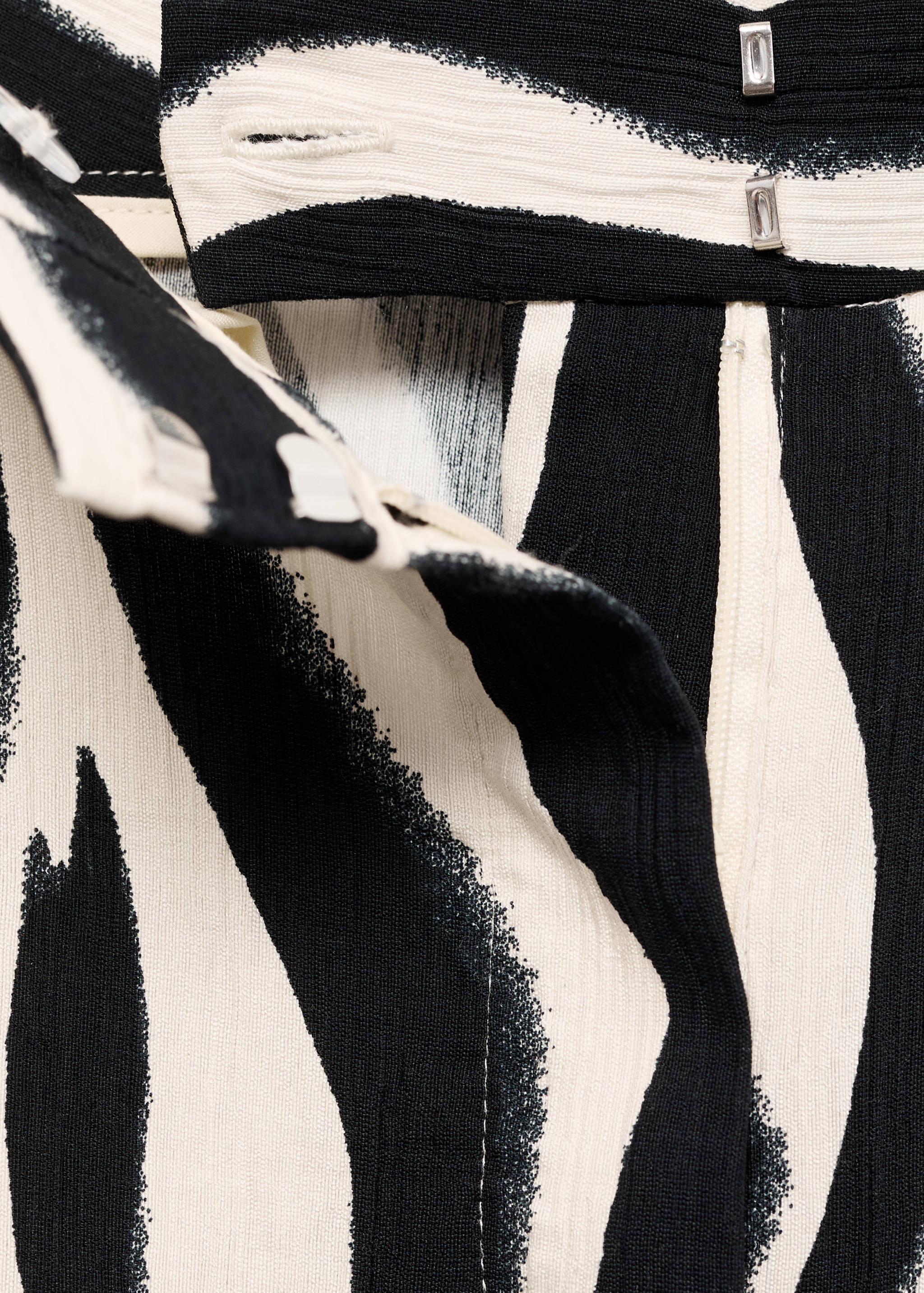 Rechte broek met zebraprint - Detail van het artikel 0