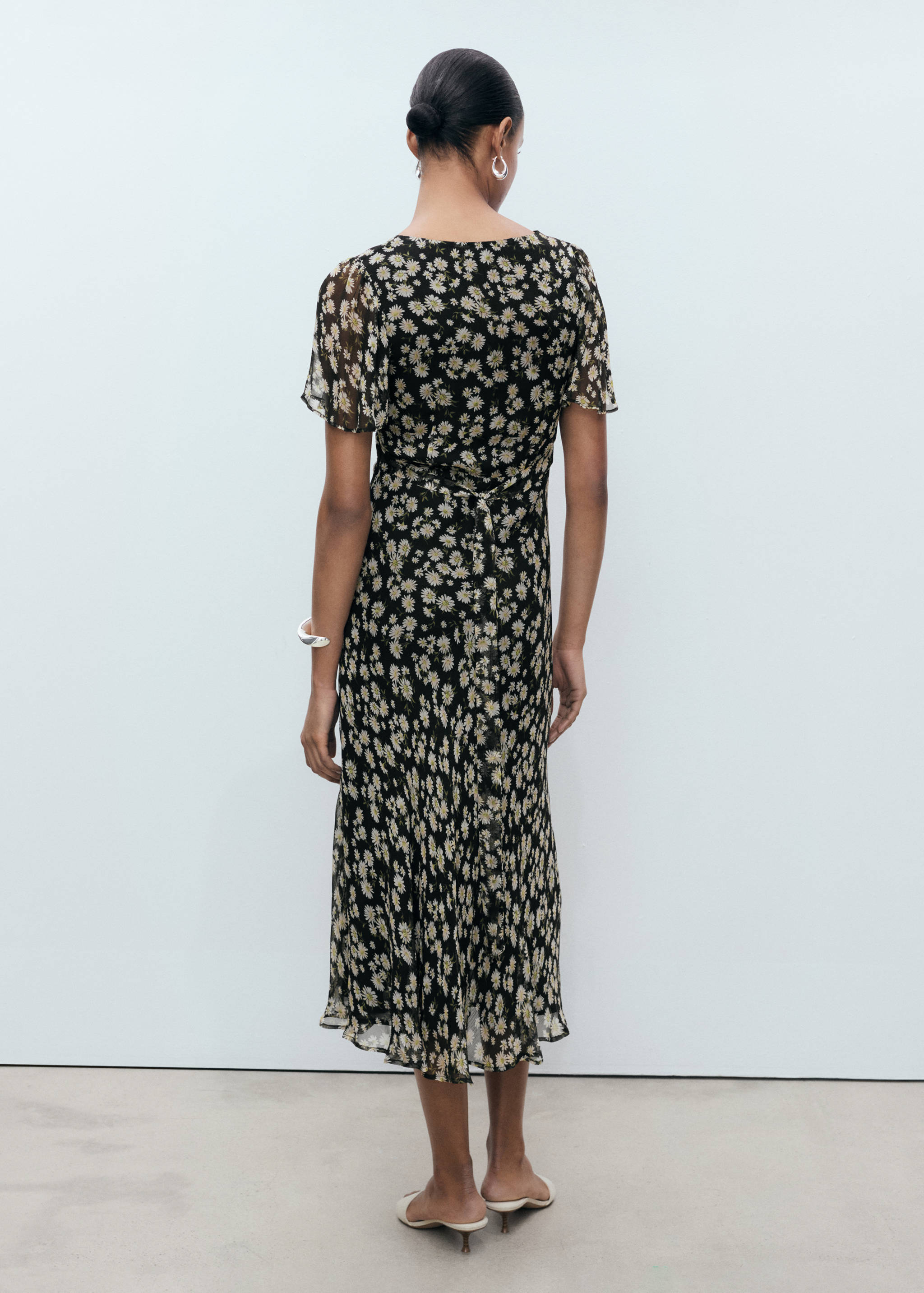 Floral-print straight-fit midi-dress - Reverse of the article
