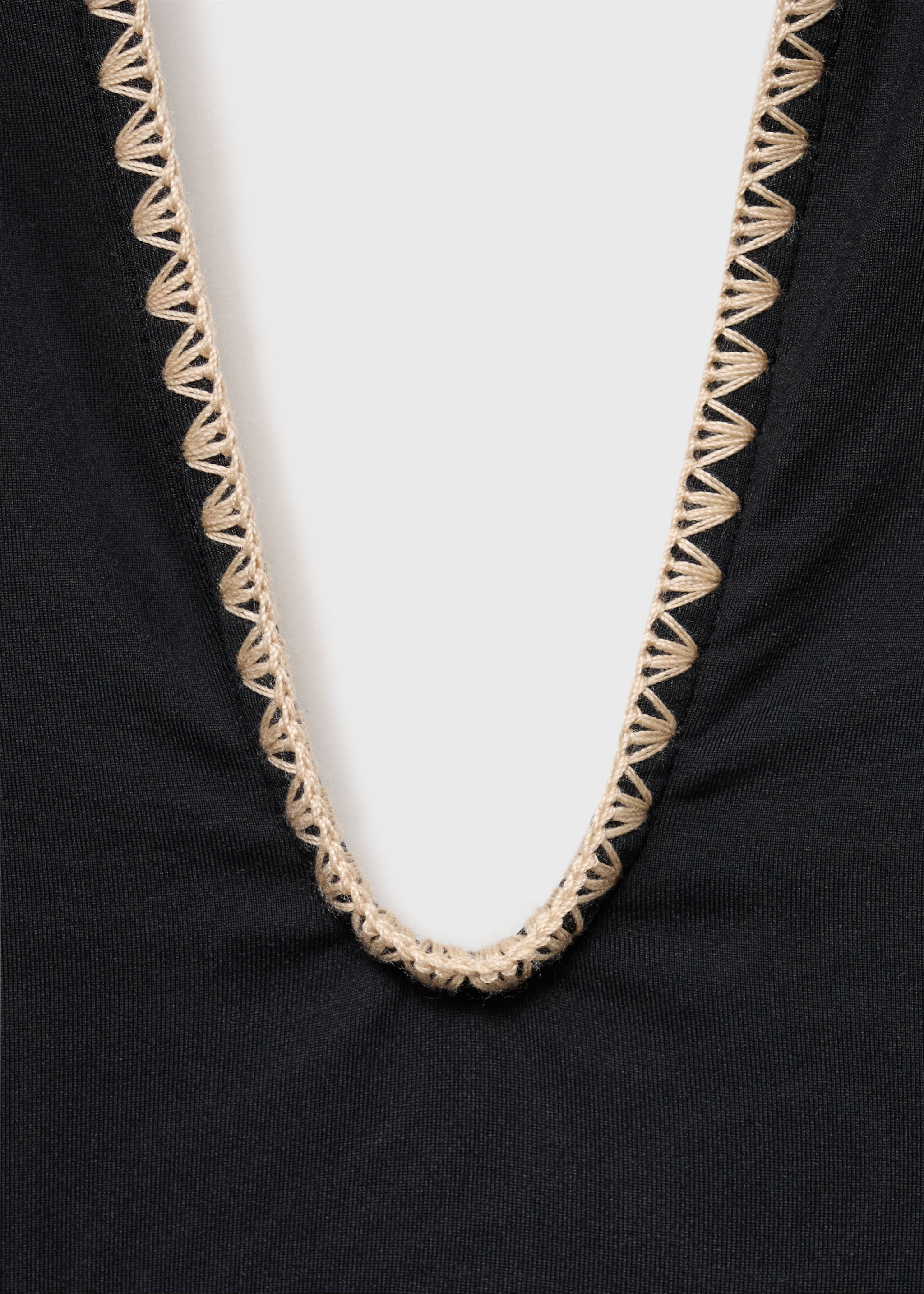 Bañador cuello halter - Detalle del artículo 8, Negro. Ref: 87085748-00.